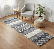 A hallway rug with a modern design - Vitrine Furniture - Accessories