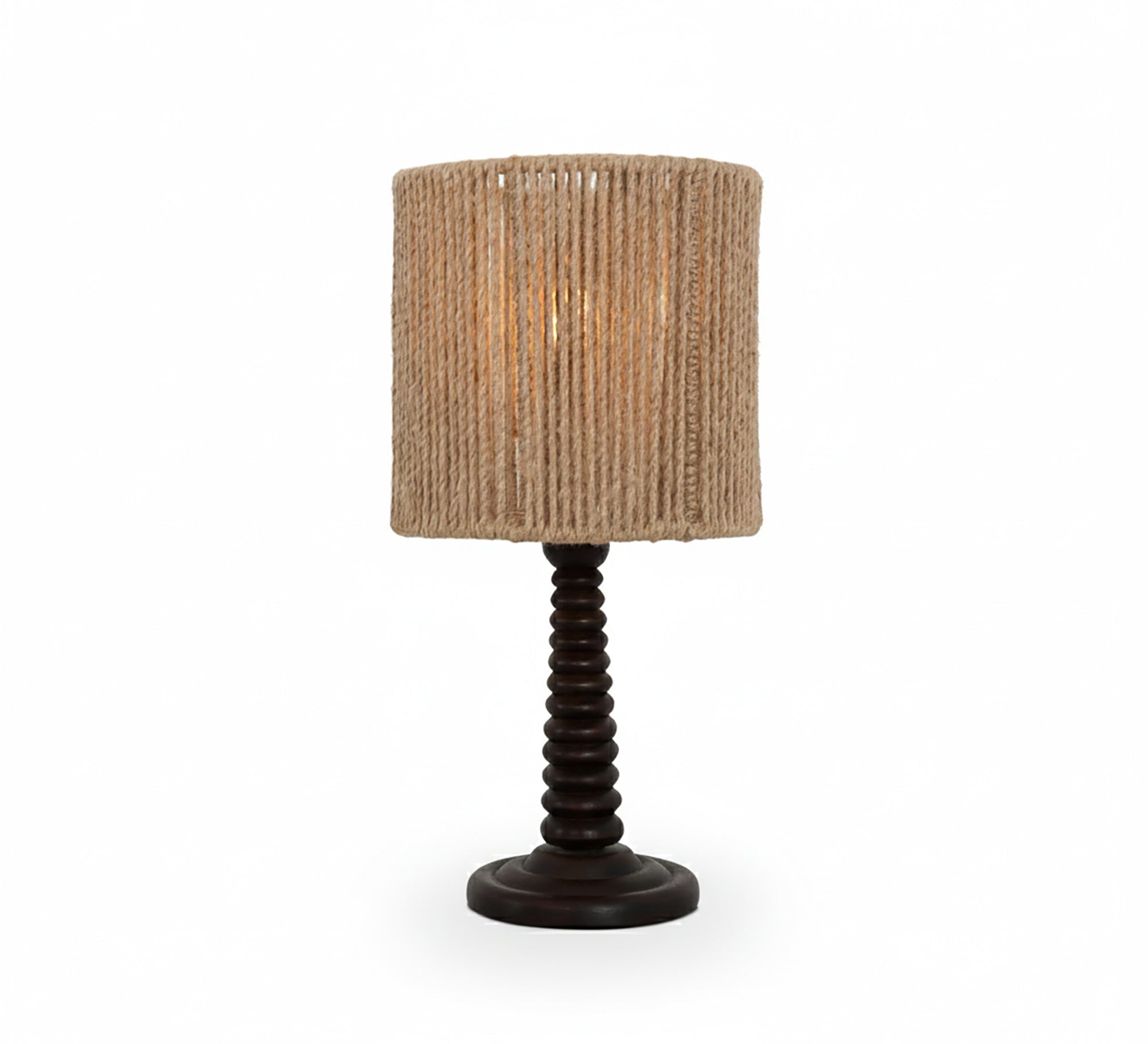 A lampshade that gives you a classic warmth - Vitrine Furniture - Table lamps