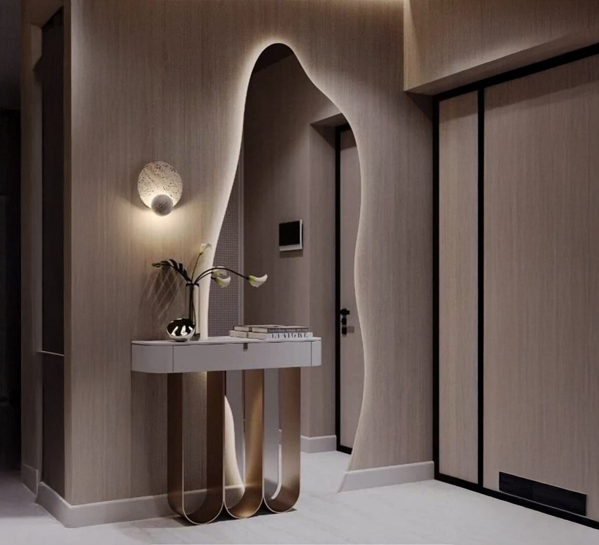 A larg Irregula, fame mirror - Vitrine Furniture - Décor