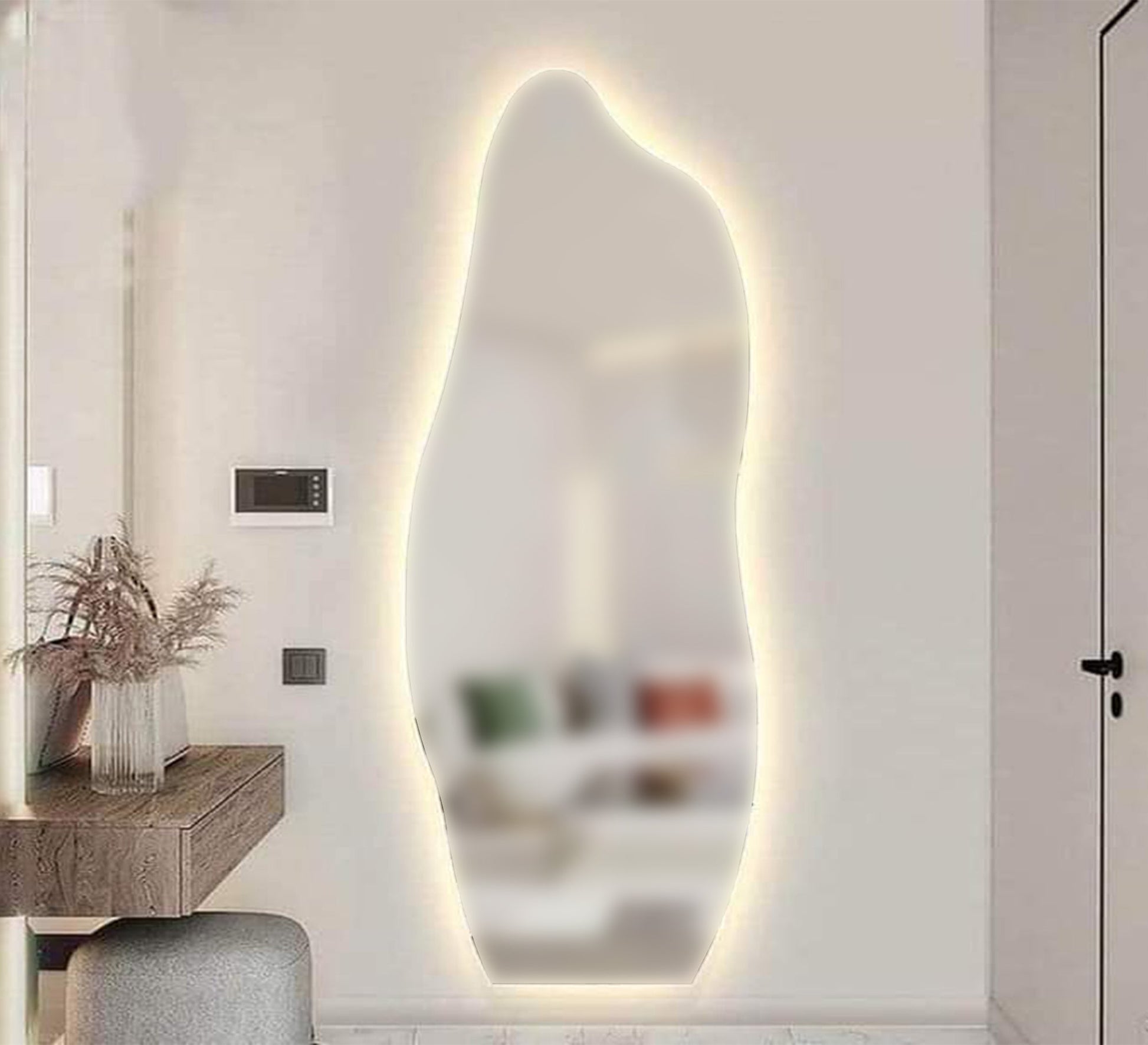 A long wall mirror - Vitrine Furniture - Décor