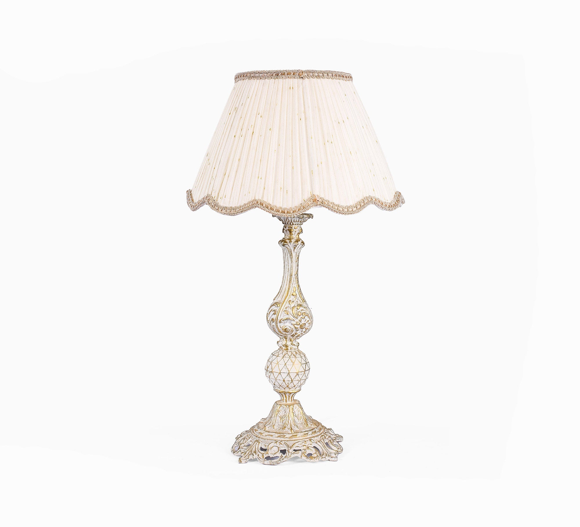 A luxurious and elegant table lamp for a classic decor. - Vitrine Furniture - Lighting