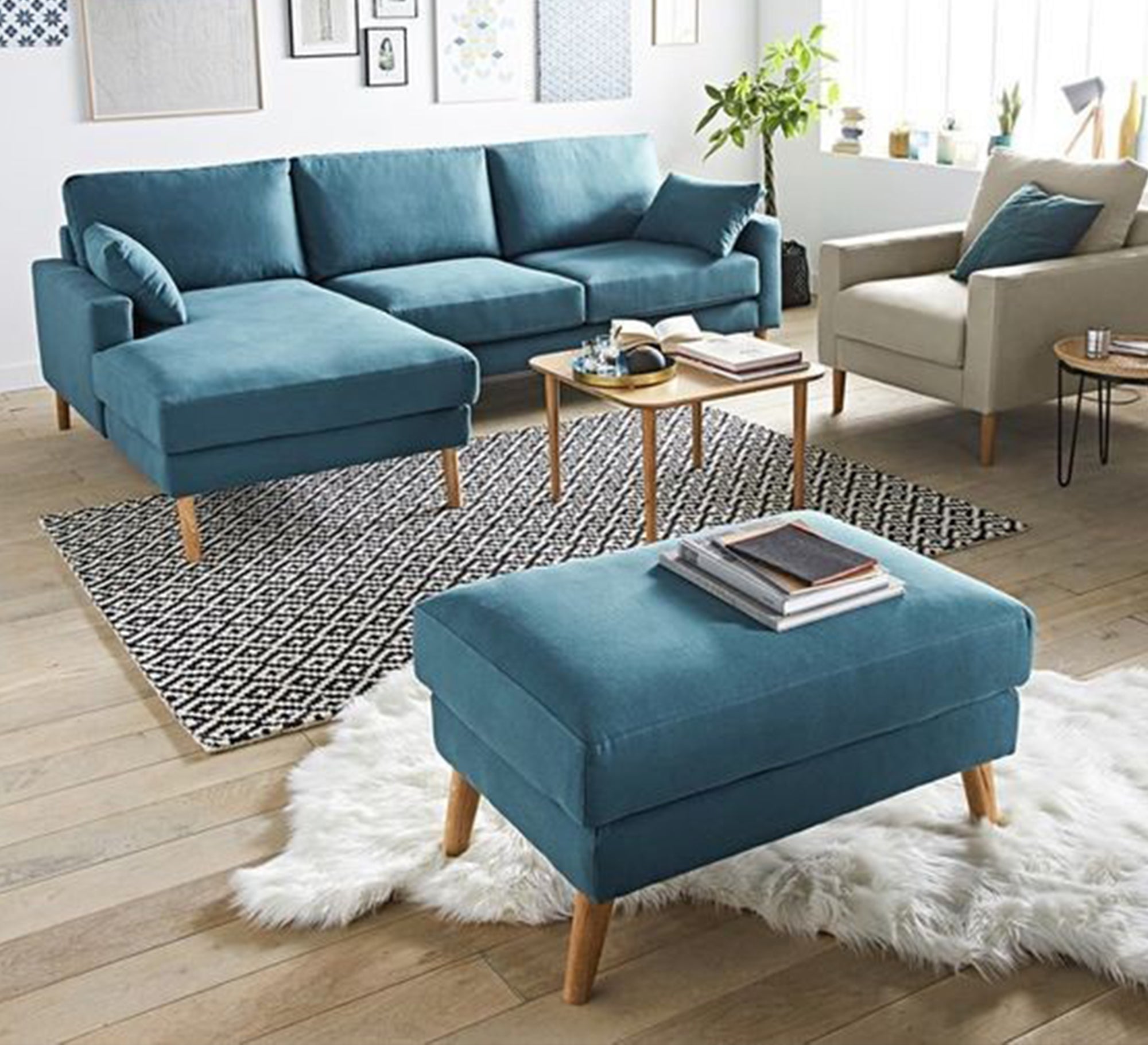 A perfect, elegant corner with a modern touch. - Vitrine Furniture - Furniture