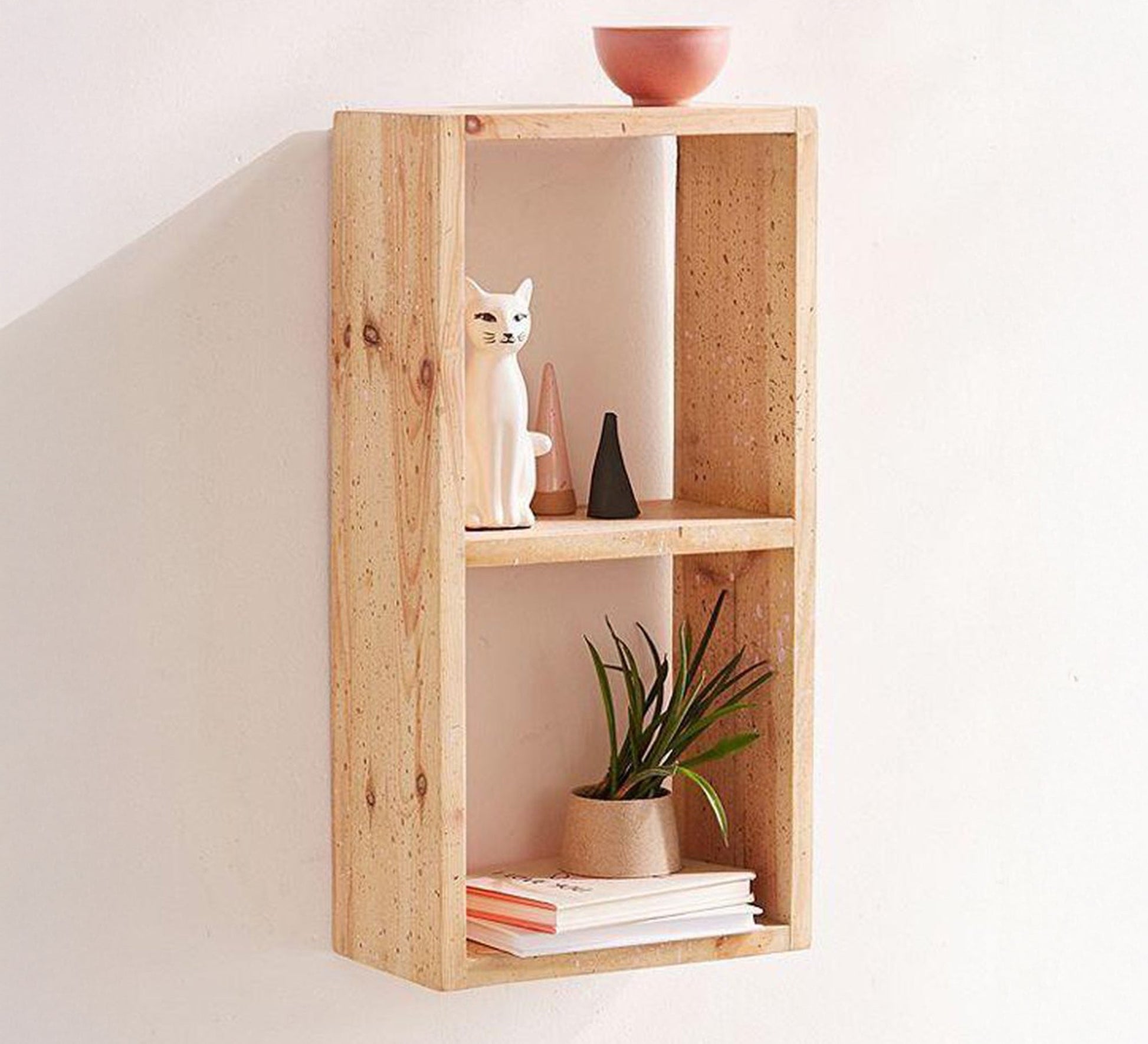 A rectangular hanging shelf unit - Vitrine Furniture - Décor