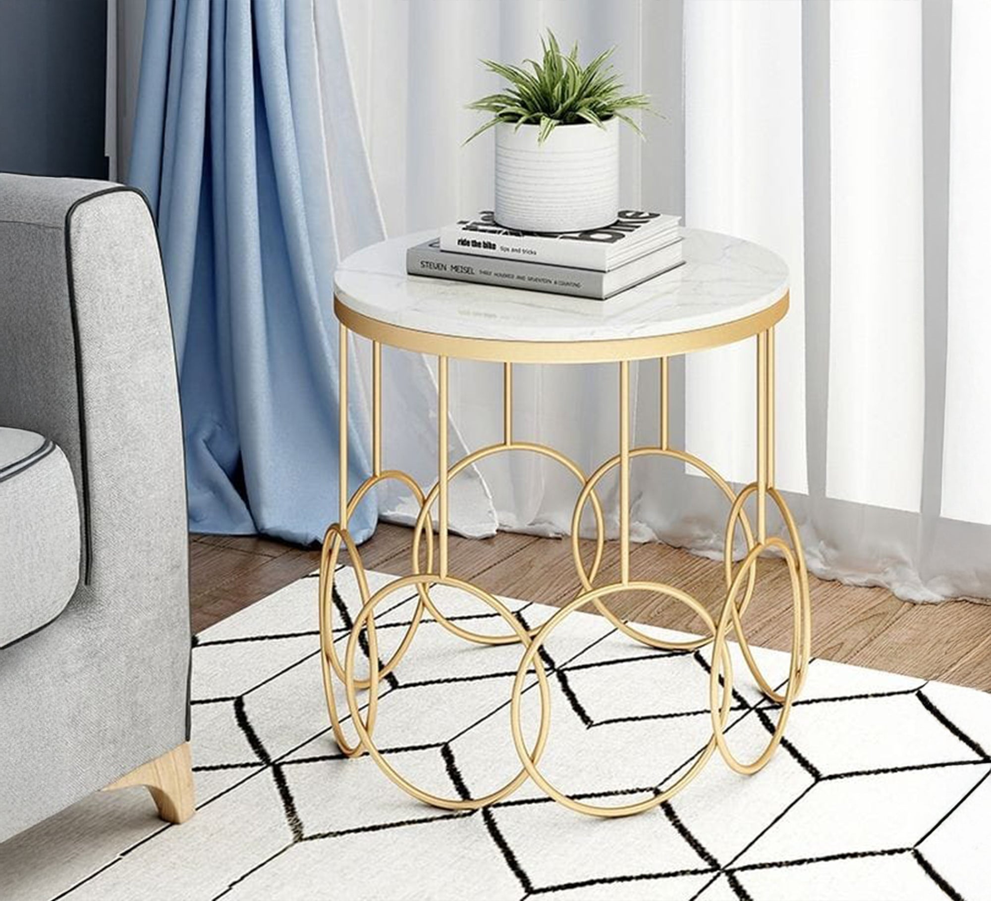 A round table with interlocking circles - Vitrine Furniture - Furniture