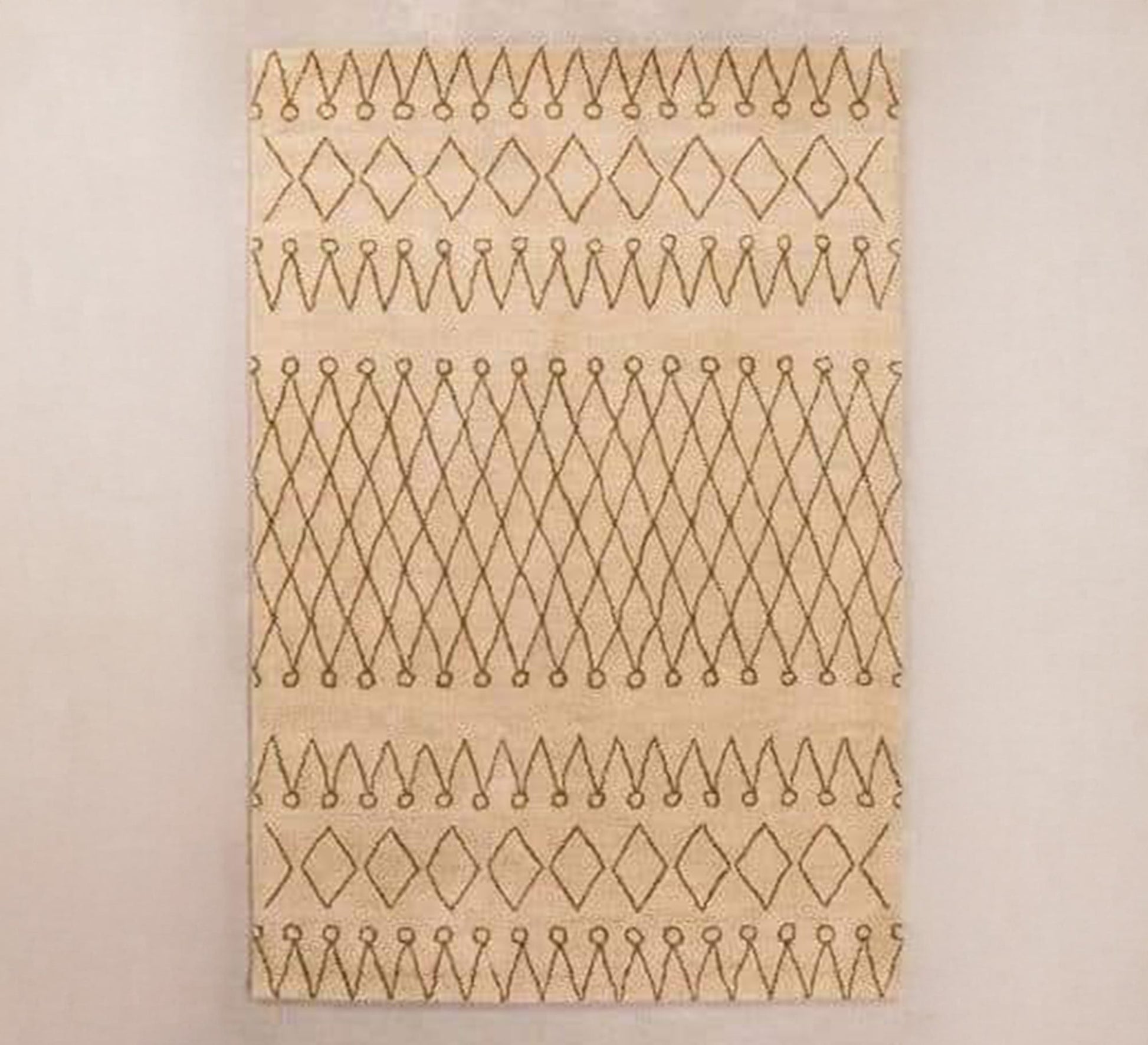 A rug in beige and brown tones - Vitrine Furniture - Accessories