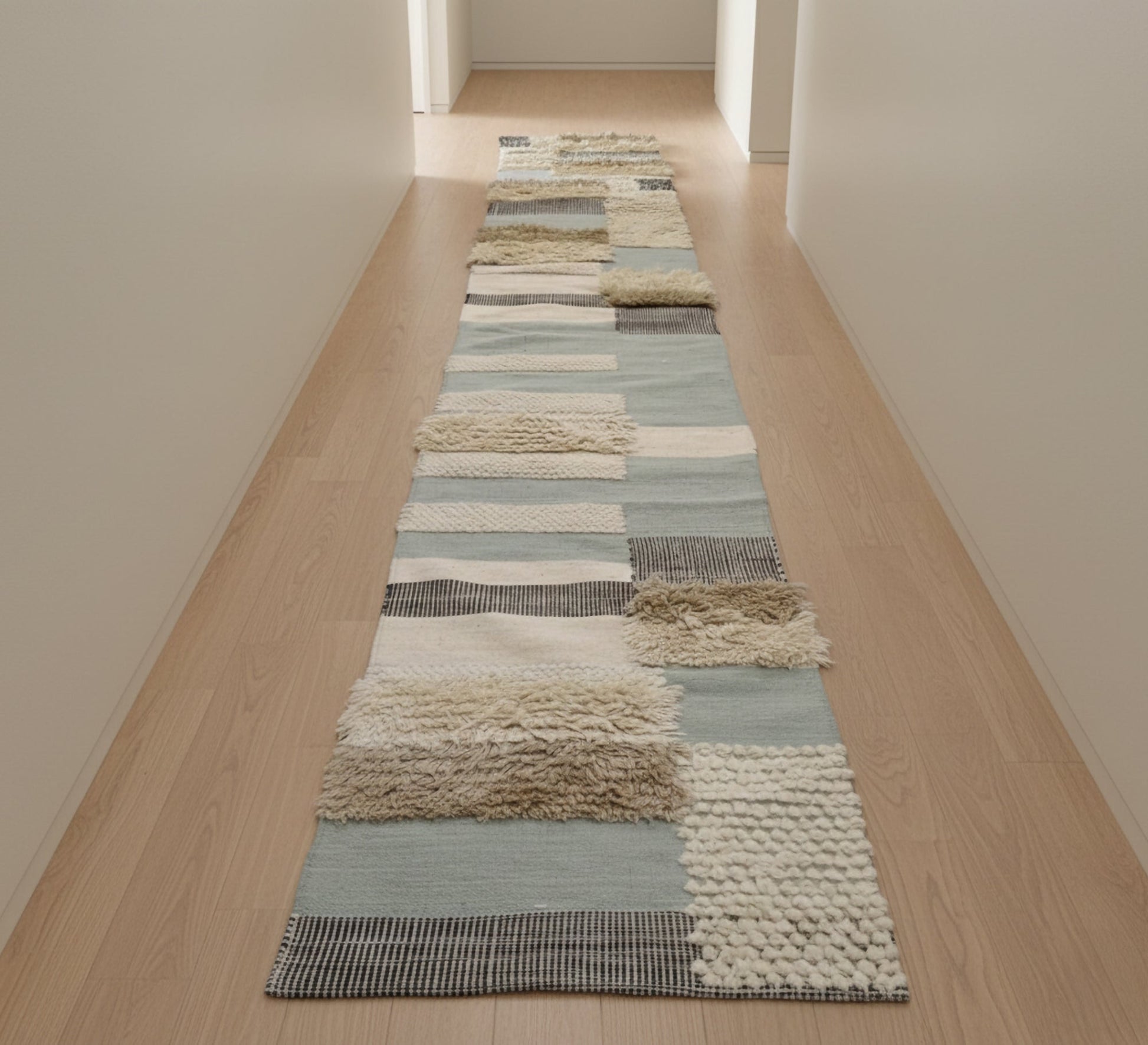 A rug in earthy tones - Vitrine Furniture - Accessories