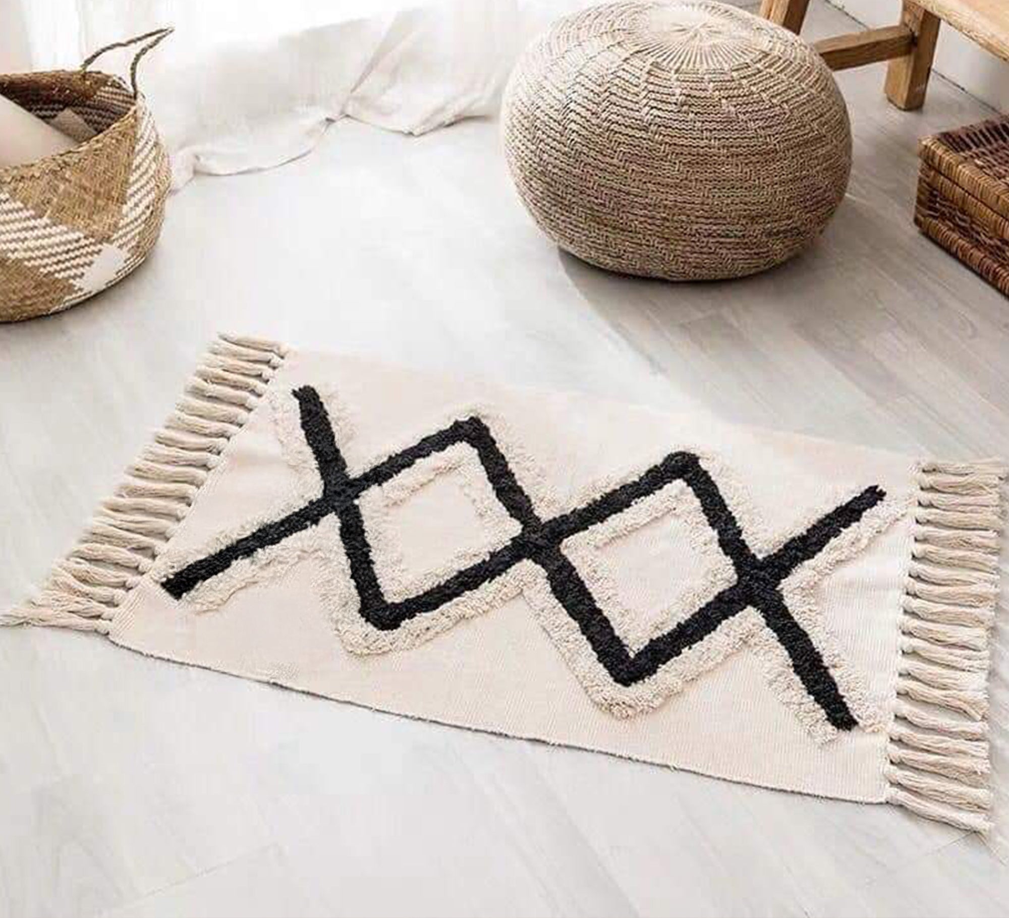 A rug to complement your unique décor - Vitrine Furniture - Accessories