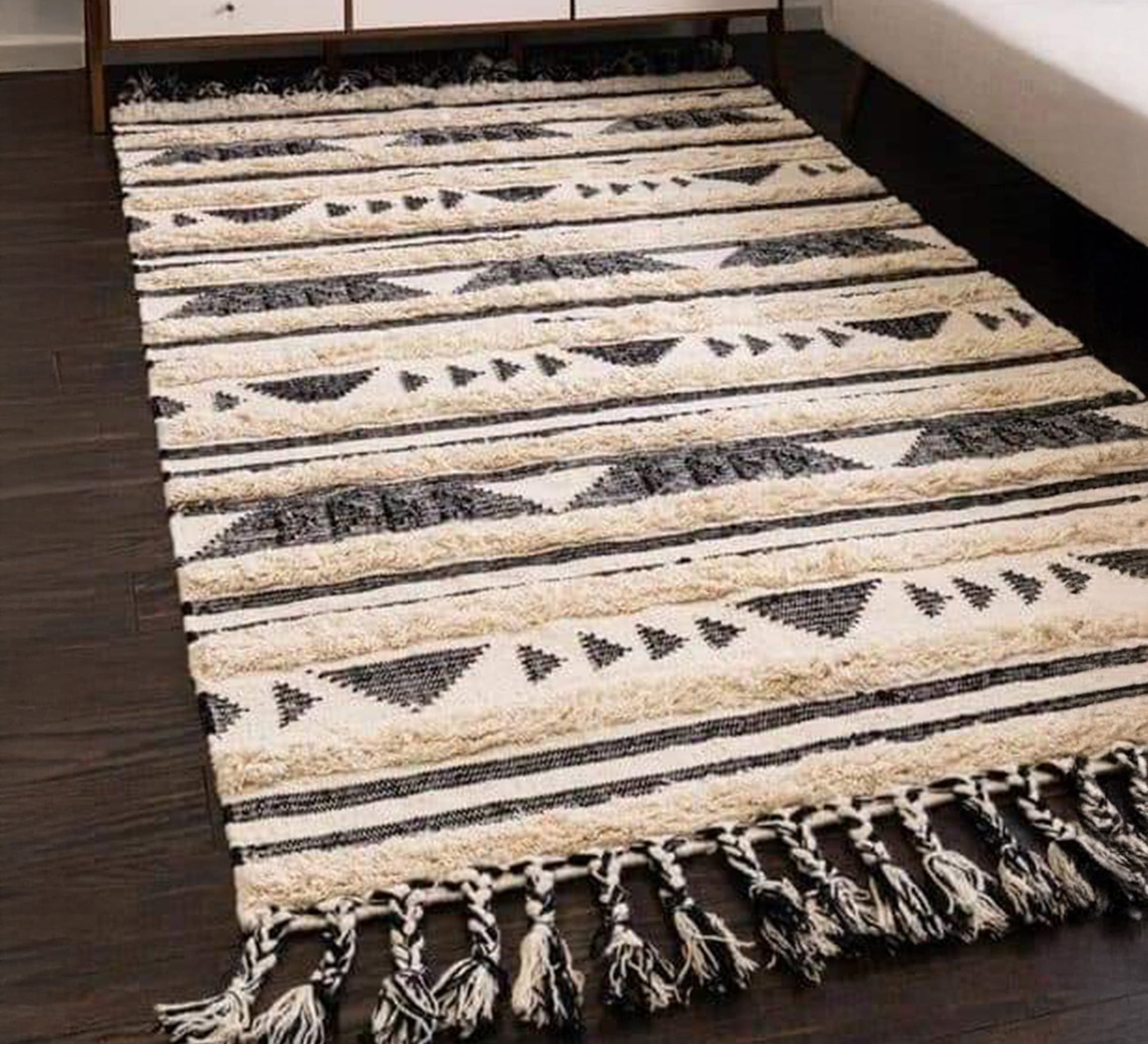 A rug with a variety of patterns - Vitrine Furniture - Accessories