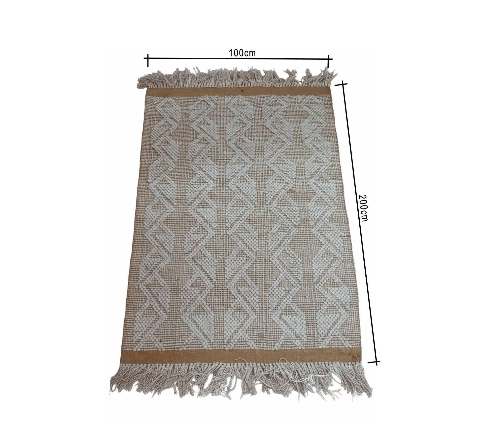 A rug with geometric patterns that adds a unique touch to your room - Vitrine Furniture - Accessories