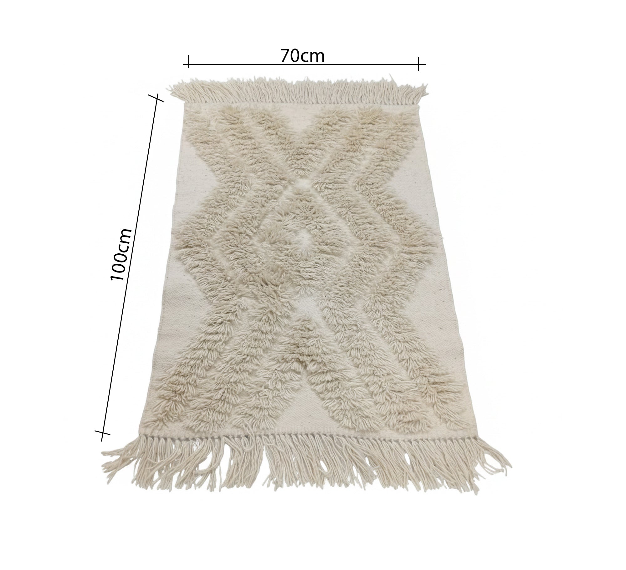 A rug with long fringes - Vitrine Furniture - Accessories