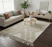 A rug with long fringes - Vitrine Furniture - Accessories