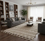 A rug with touches of beige and prominent fringes - Vitrine Furniture - Accessories