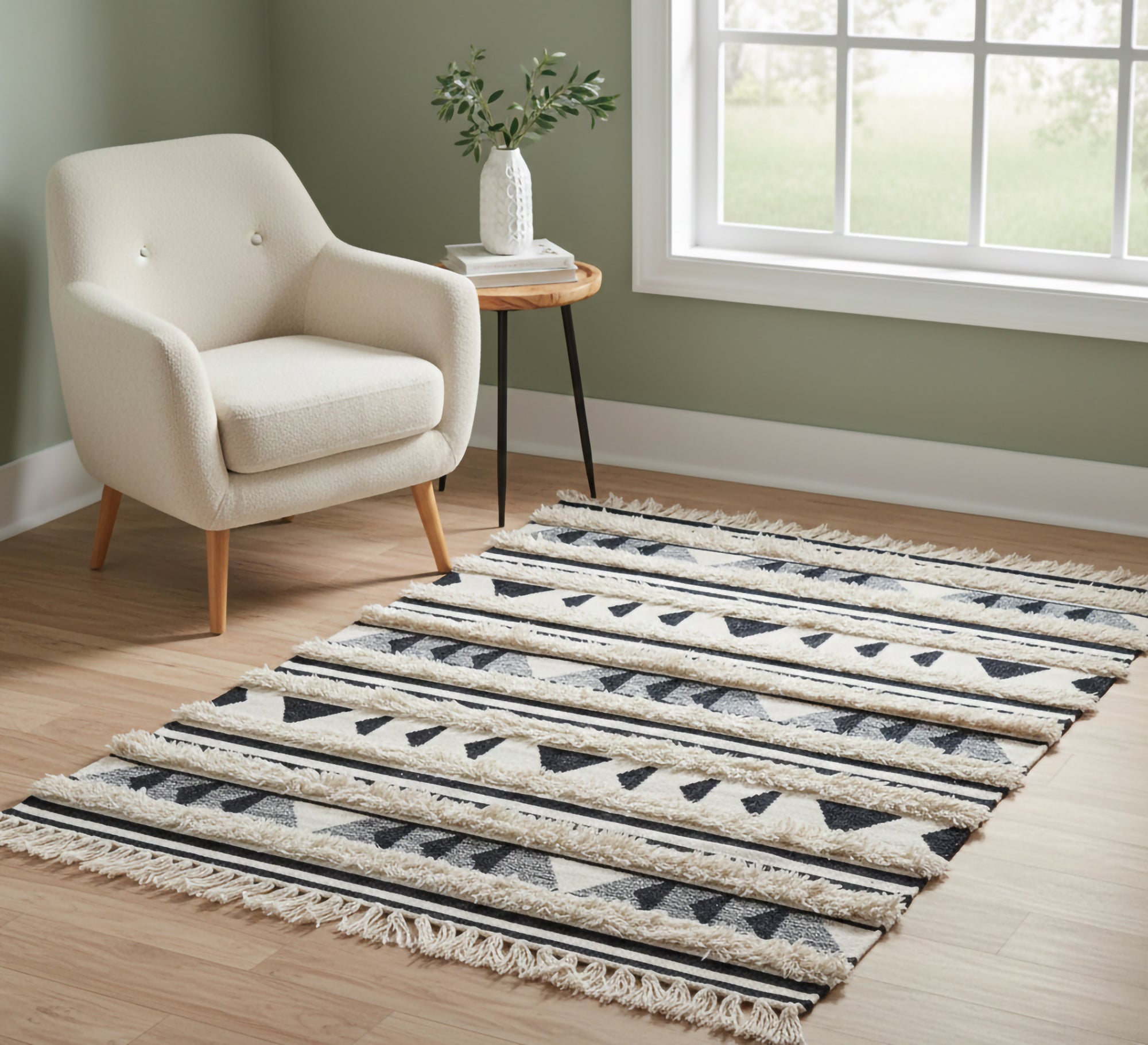 A rug with white stripes and triangular patterns - Vitrine Furniture - Accessories