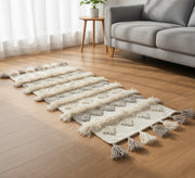 A rug with zigzag lines - Vitrine Furniture - Accessories