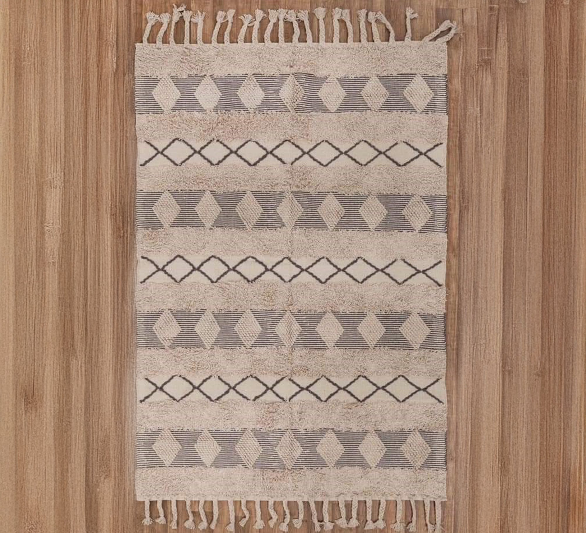 A shag rug that gives your feet ultimate softness - Vitrine Furniture - Accessories