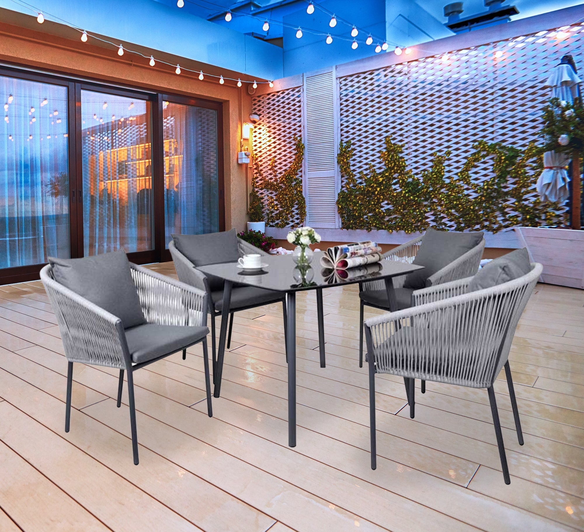 A small dining table for external spaces - Vitrine Furniture - Outdoor Products