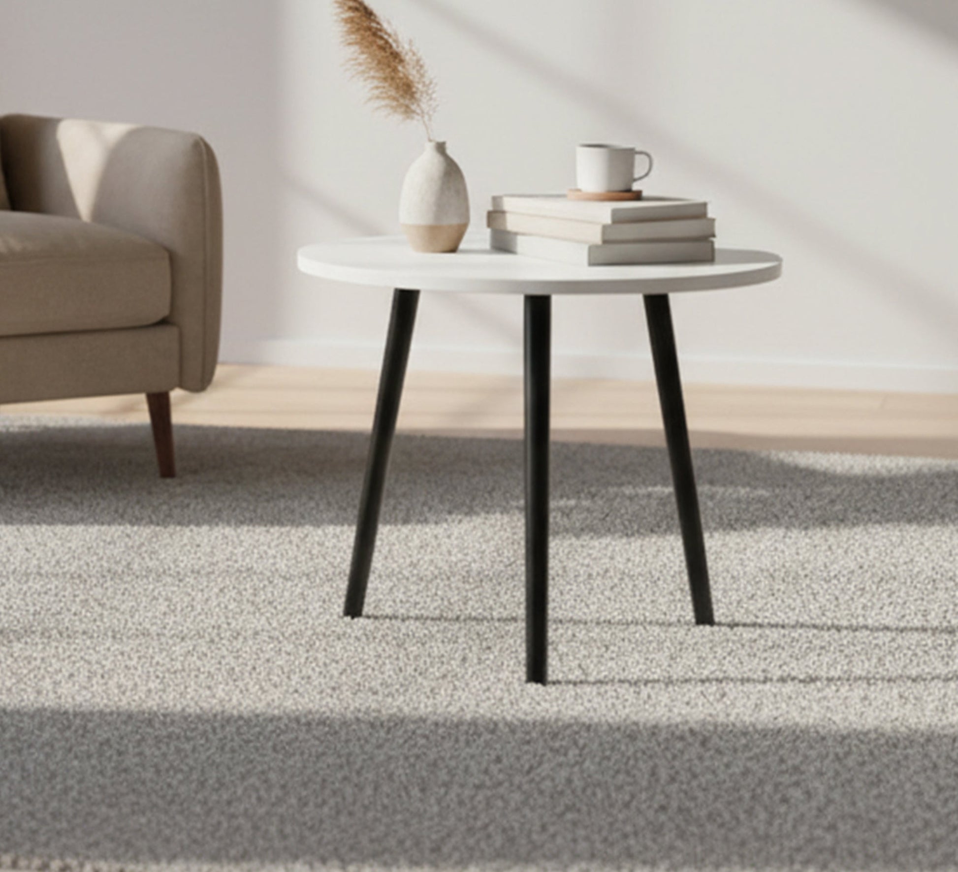 A small round table - Vitrine Furniture - Side Tables