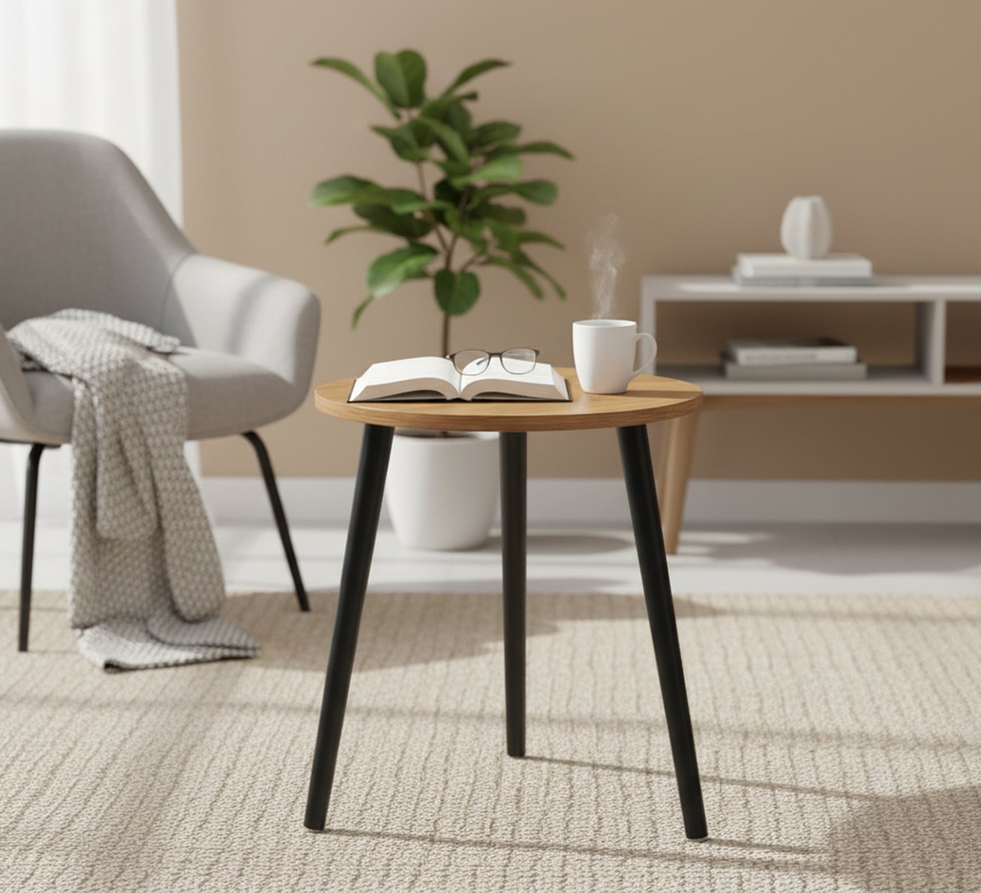 A small round table - Vitrine Furniture - Side Tables
