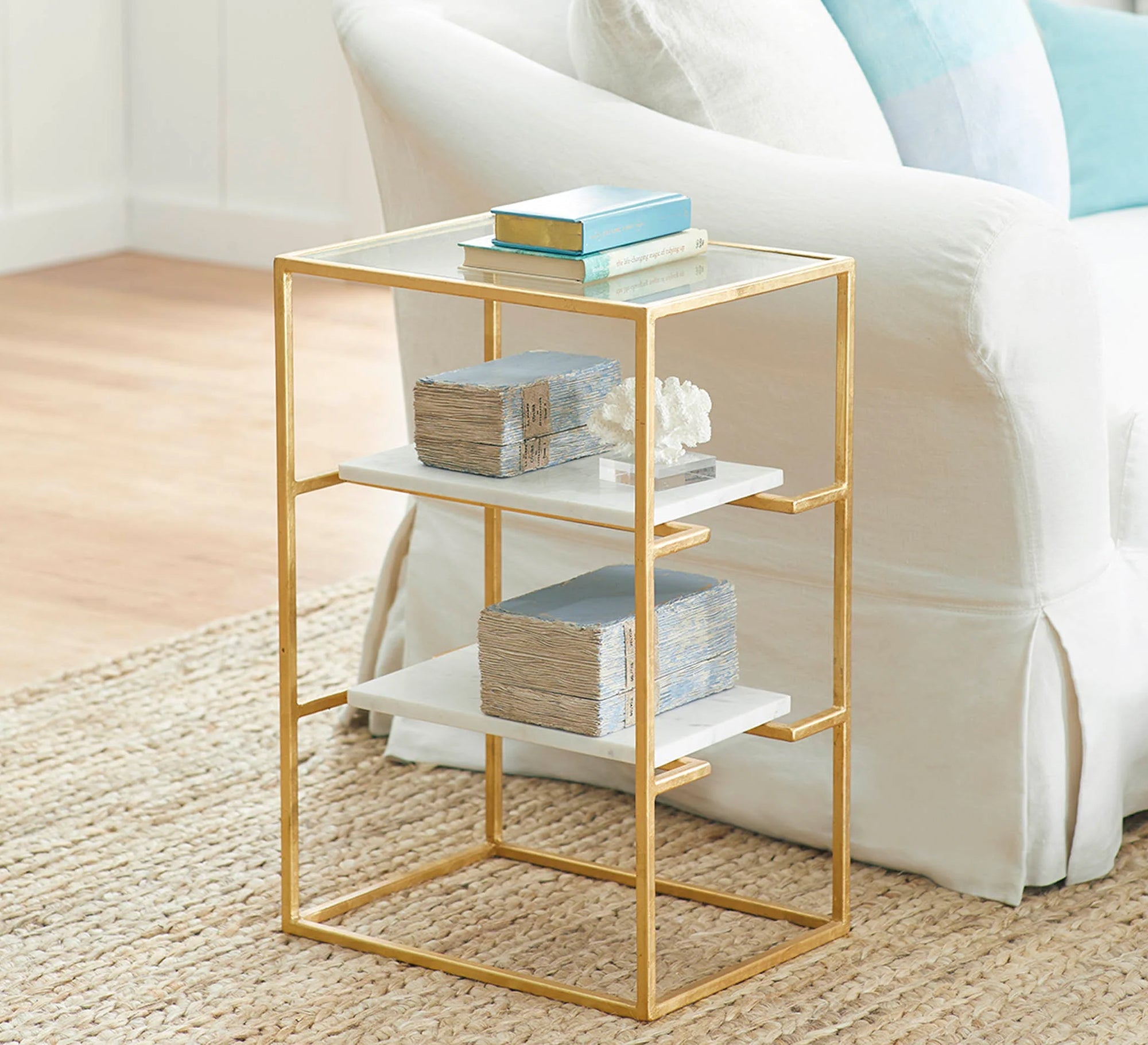 A square table with three marble and glass tops - Vitrine Furniture - Furniture