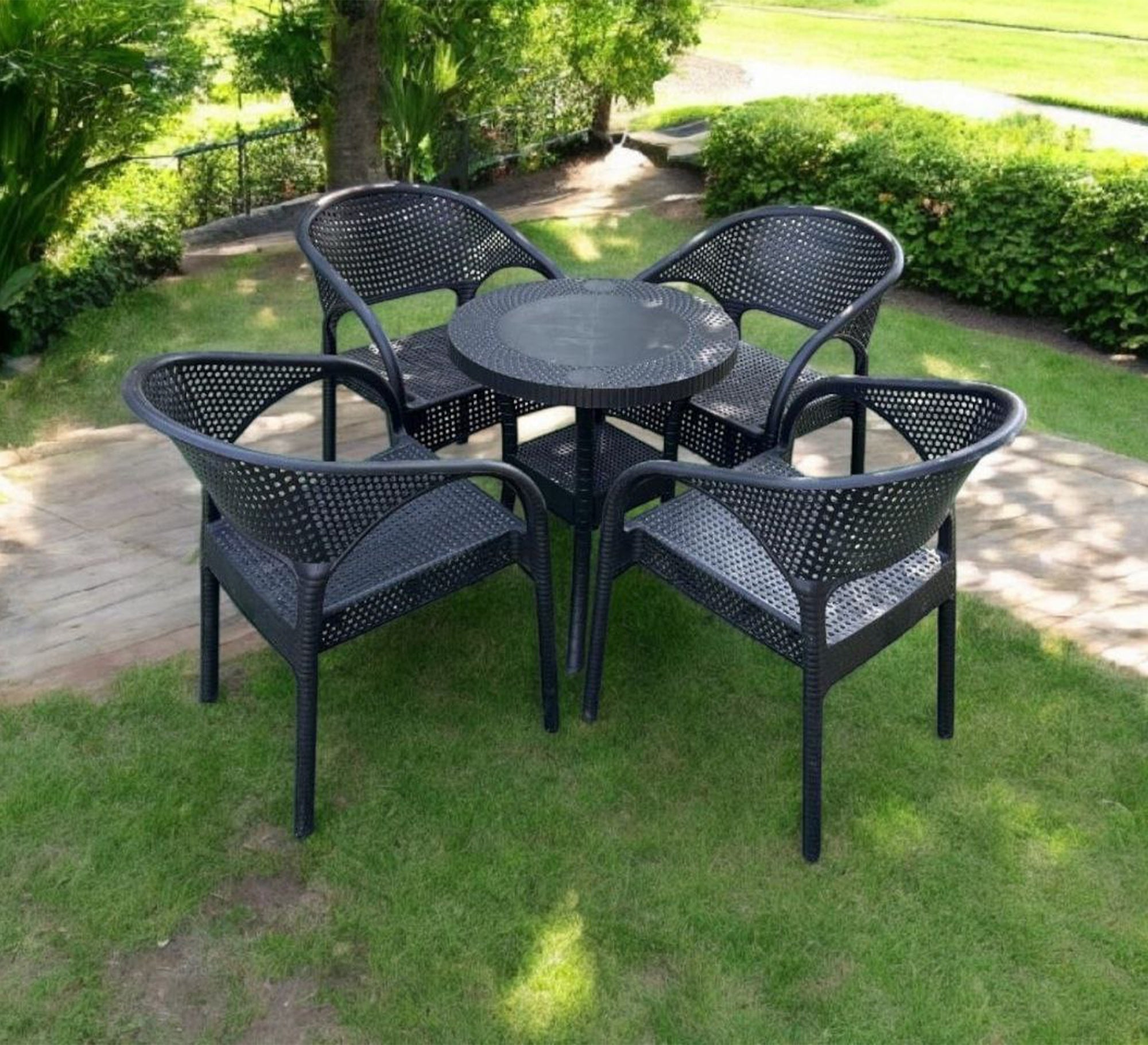 A stylish and comfortable outdoor seating set - Vitrine Furniture - Outdoor Products