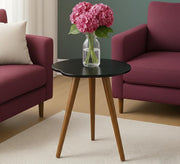 A table that combines elegance with a warm design - Vitrine Furniture - Side Tables