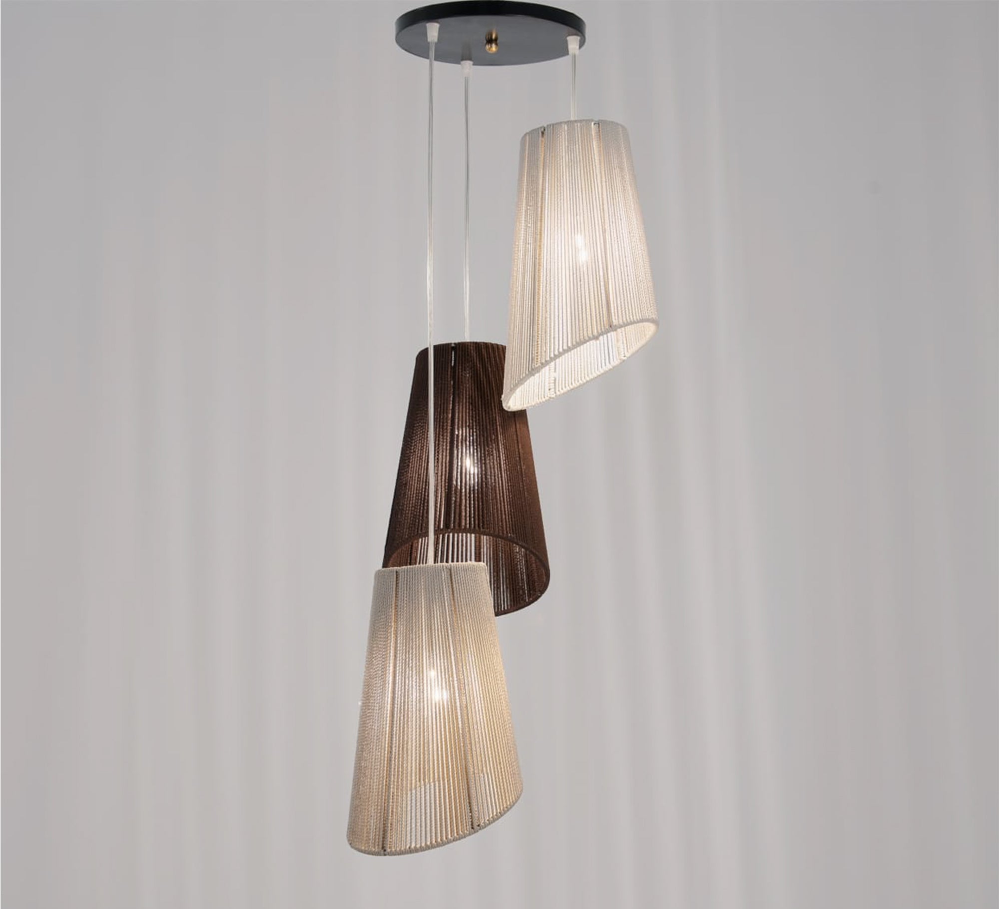 A three - unit pendant lamp with a cylindrical design - Vitrine Furniture - Lighting