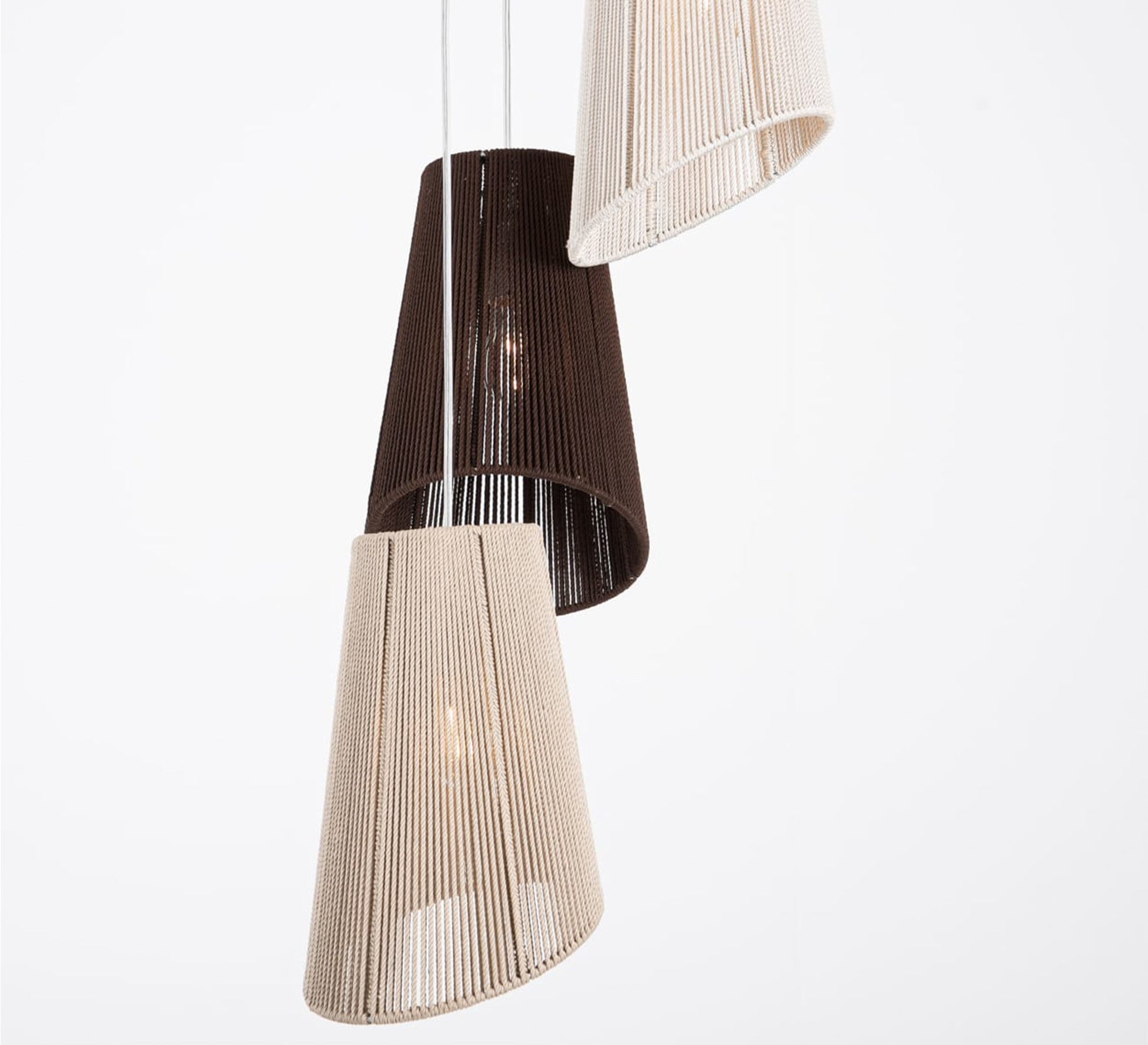 A three - unit pendant lamp with a cylindrical design - Vitrine Furniture - Lighting