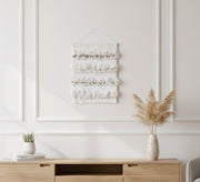 A white runner with delicate, shimmering woolen rows - Vitrine Furniture - Accessories