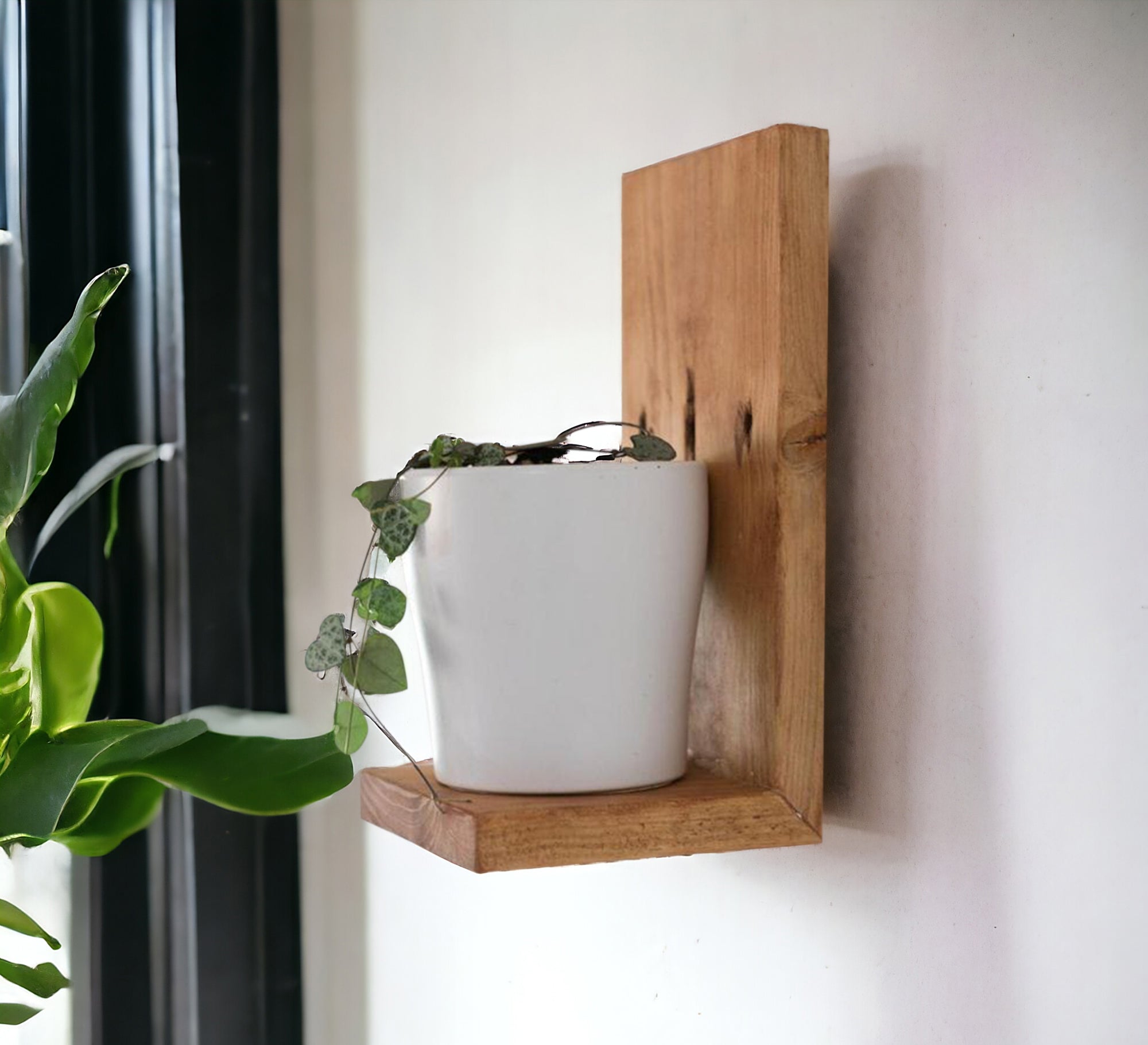 A wooden piece to decorate the wall - Vitrine Furniture - Furniture