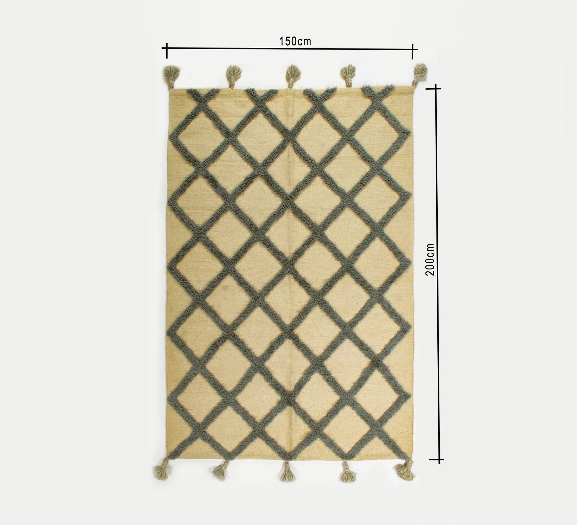 A wool rug with a diamond pattern and decorative fringe - Vitrine Furniture - Accessories