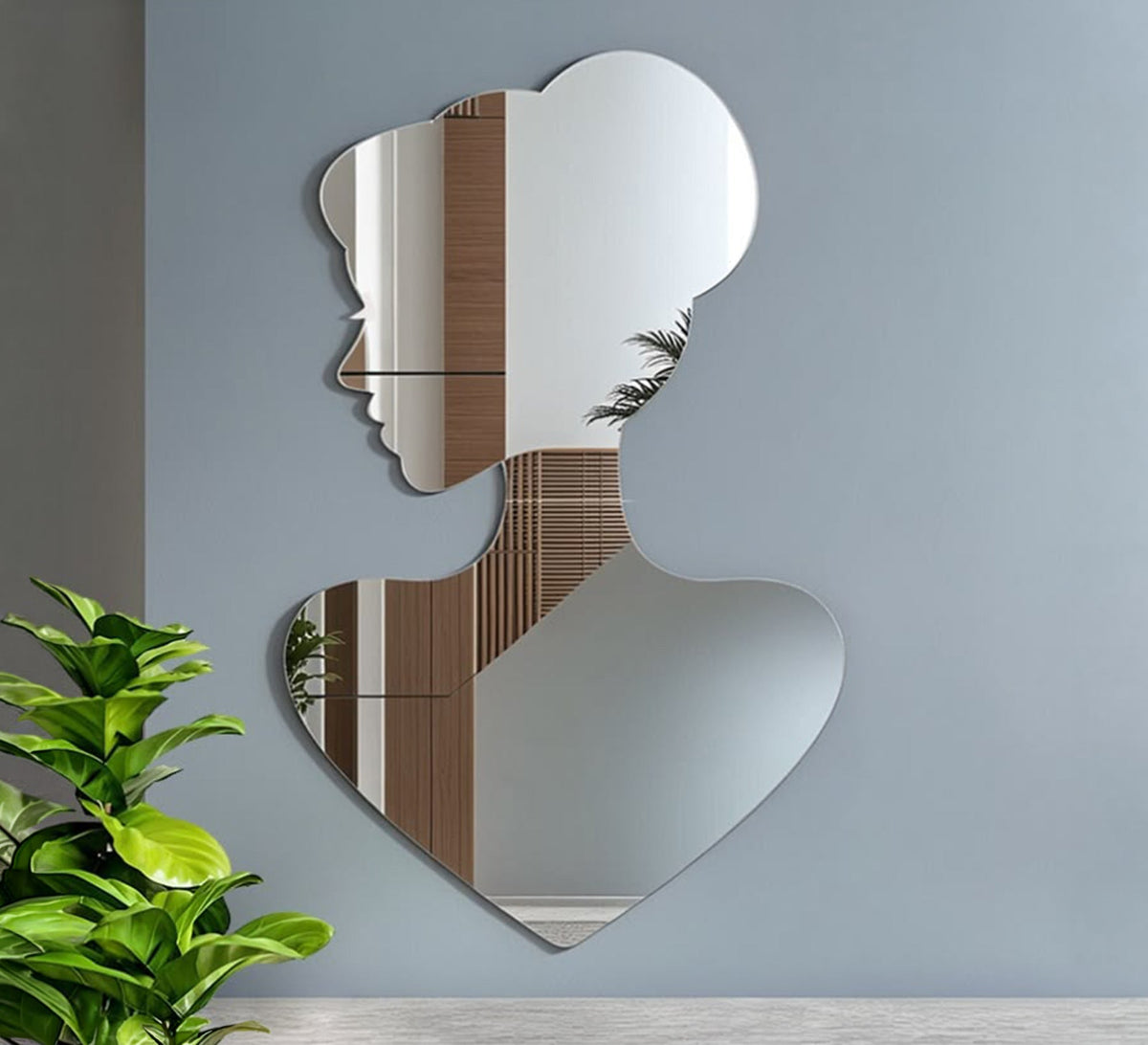 Adhesive Mirror in the Shape of a Woman's Face - Vitrine Furniture - Mirrors