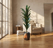 An artificial pot for a plant with lanceolate leaves - Vitrine Furniture - Pots & Plants