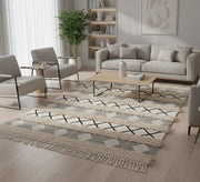 An elegant bohemian rug with a striped pattern and diamond motifs - Vitrine Furniture - Accessories