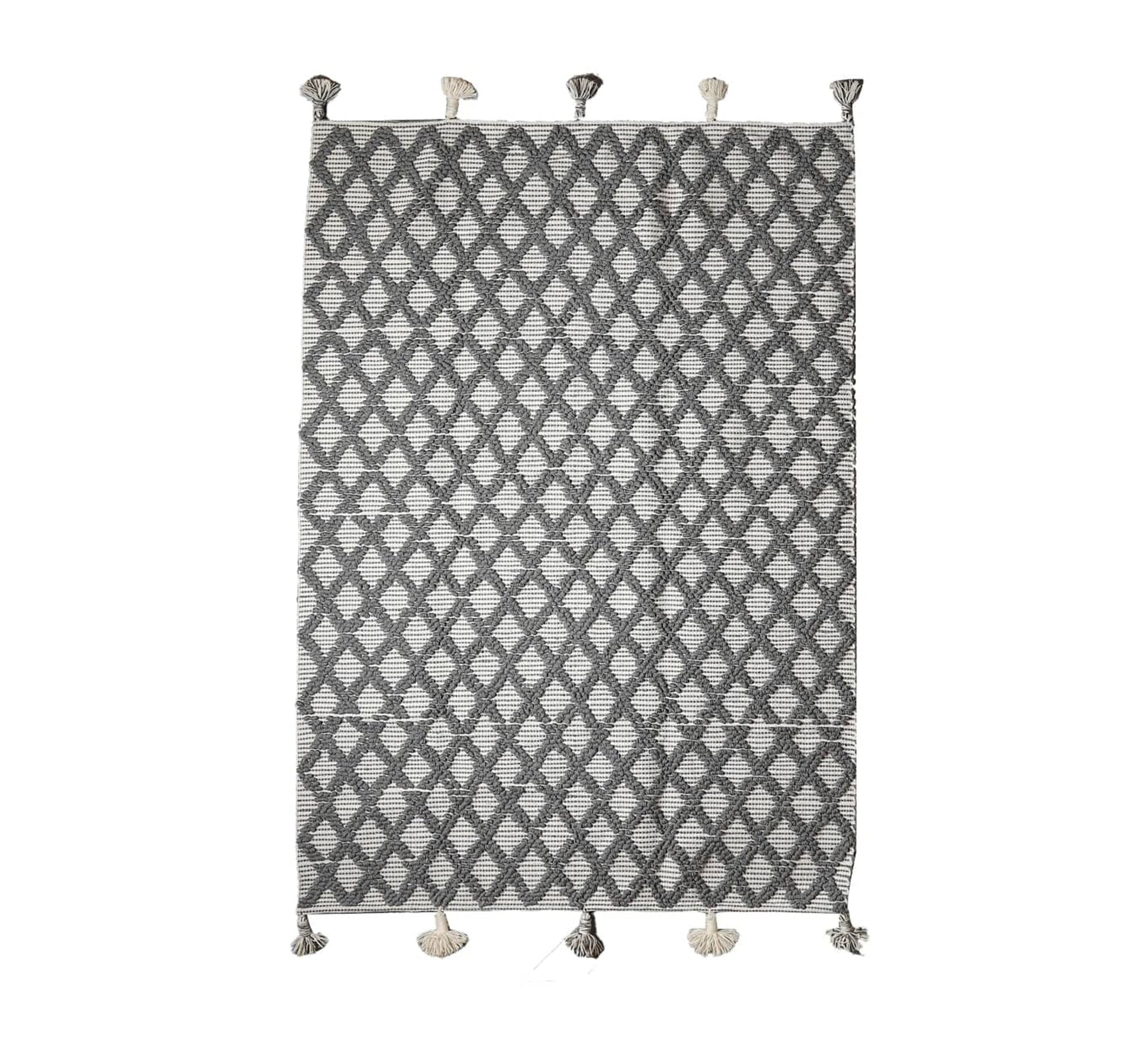 An elegant gray rug with a small diamond pattern and fringe - Vitrine Furniture - Accessories