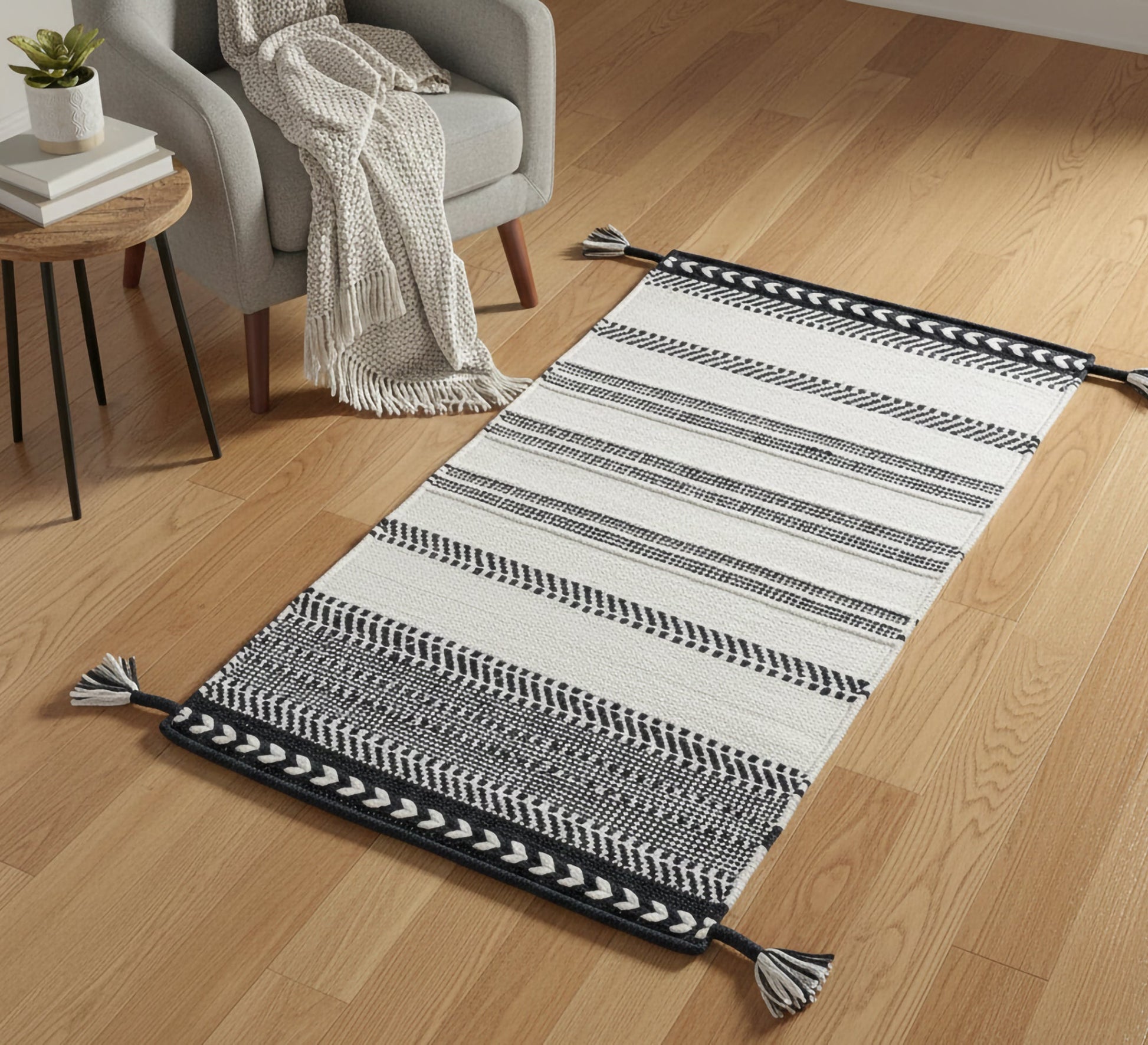 An elegant rug. - Vitrine Furniture - Accessories