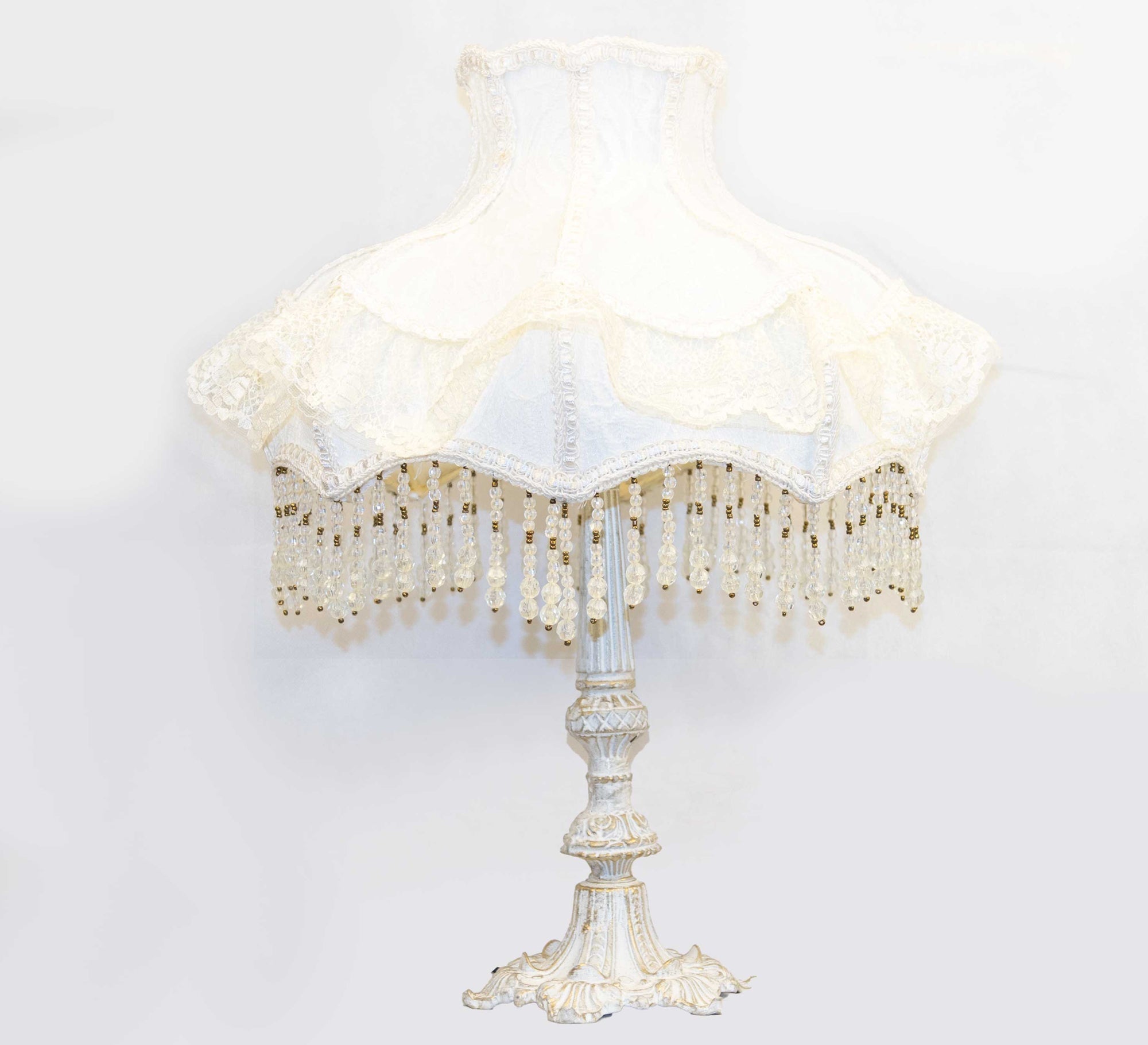 Antique beaded table lamp - Vitrine Furniture - Lighting