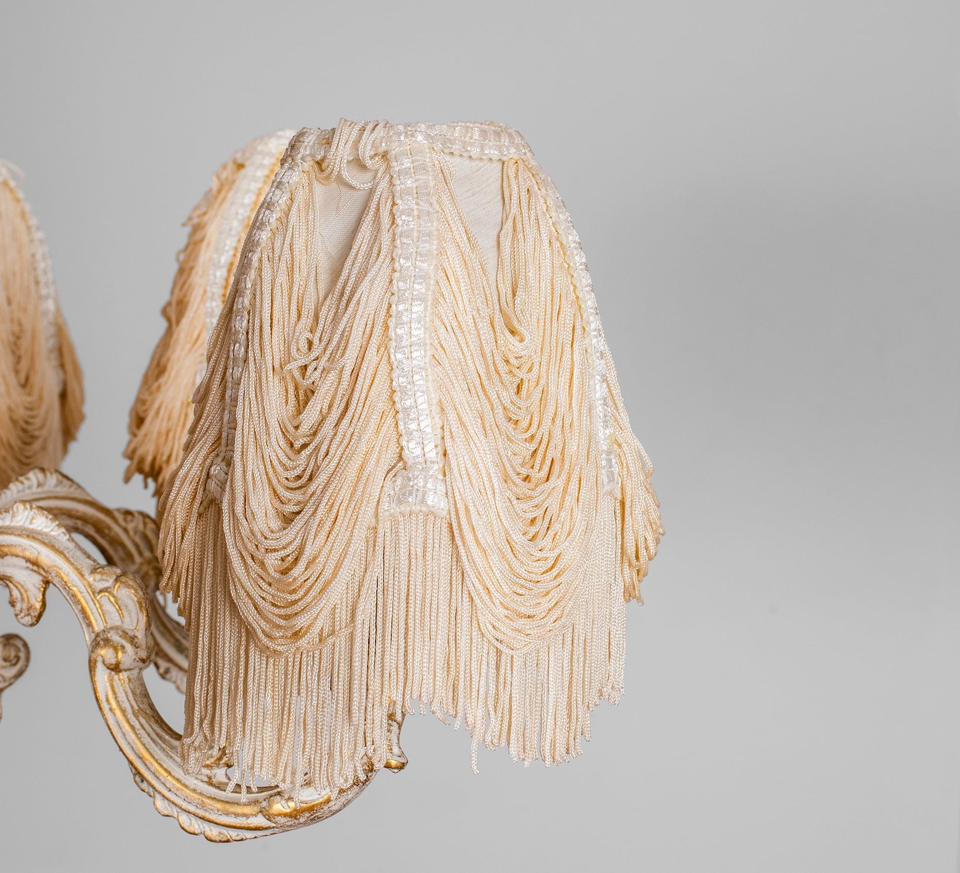 Antique ivory floor lamp - Vitrine Furniture - Lighting