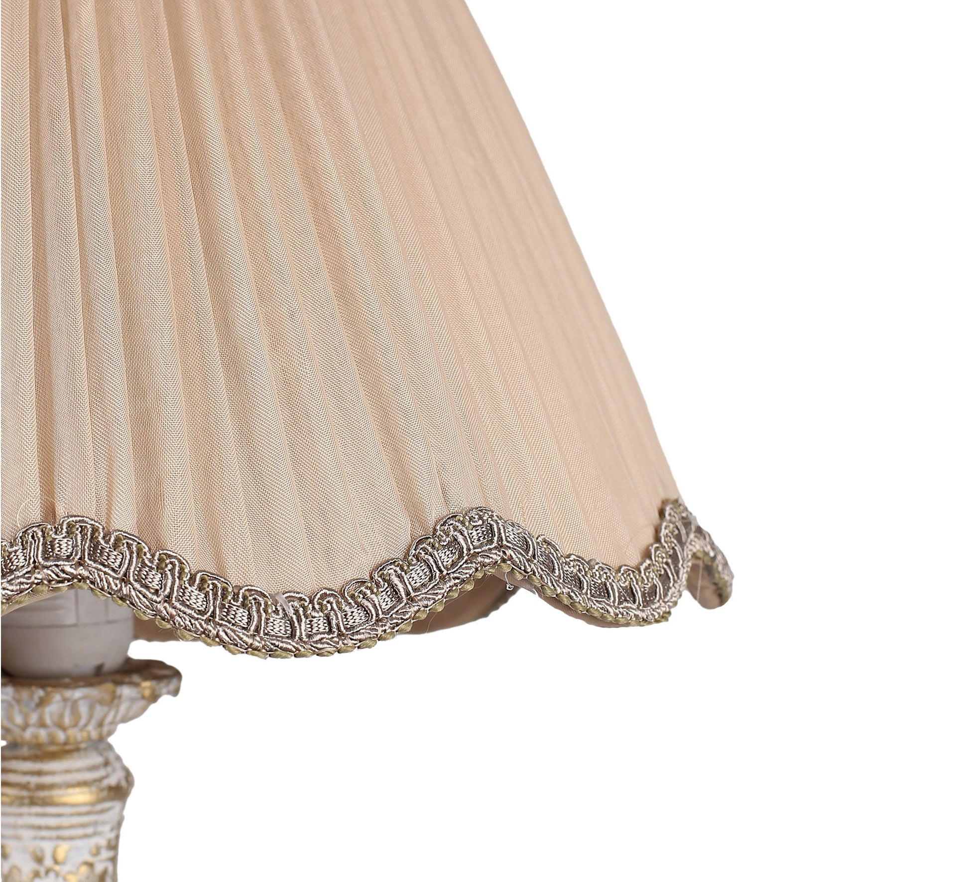 Antique table lamp for warm lighting - Vitrine Furniture - Lighting