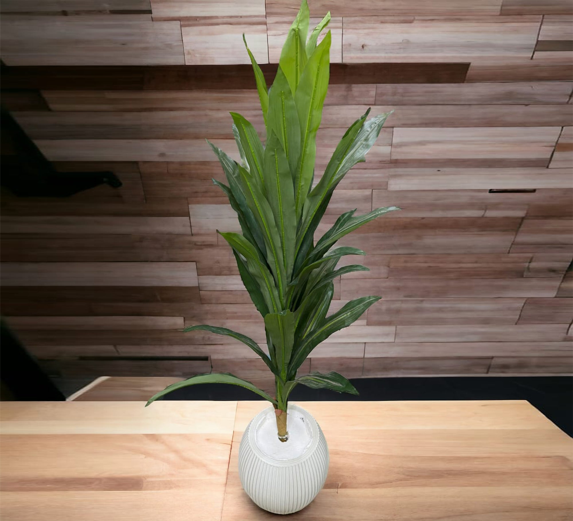 Artificial plant pot that mimics natural plant - Vitrine Furniture - Décor