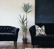 Artificial pot for yucca plant - Vitrine Furniture - Décor