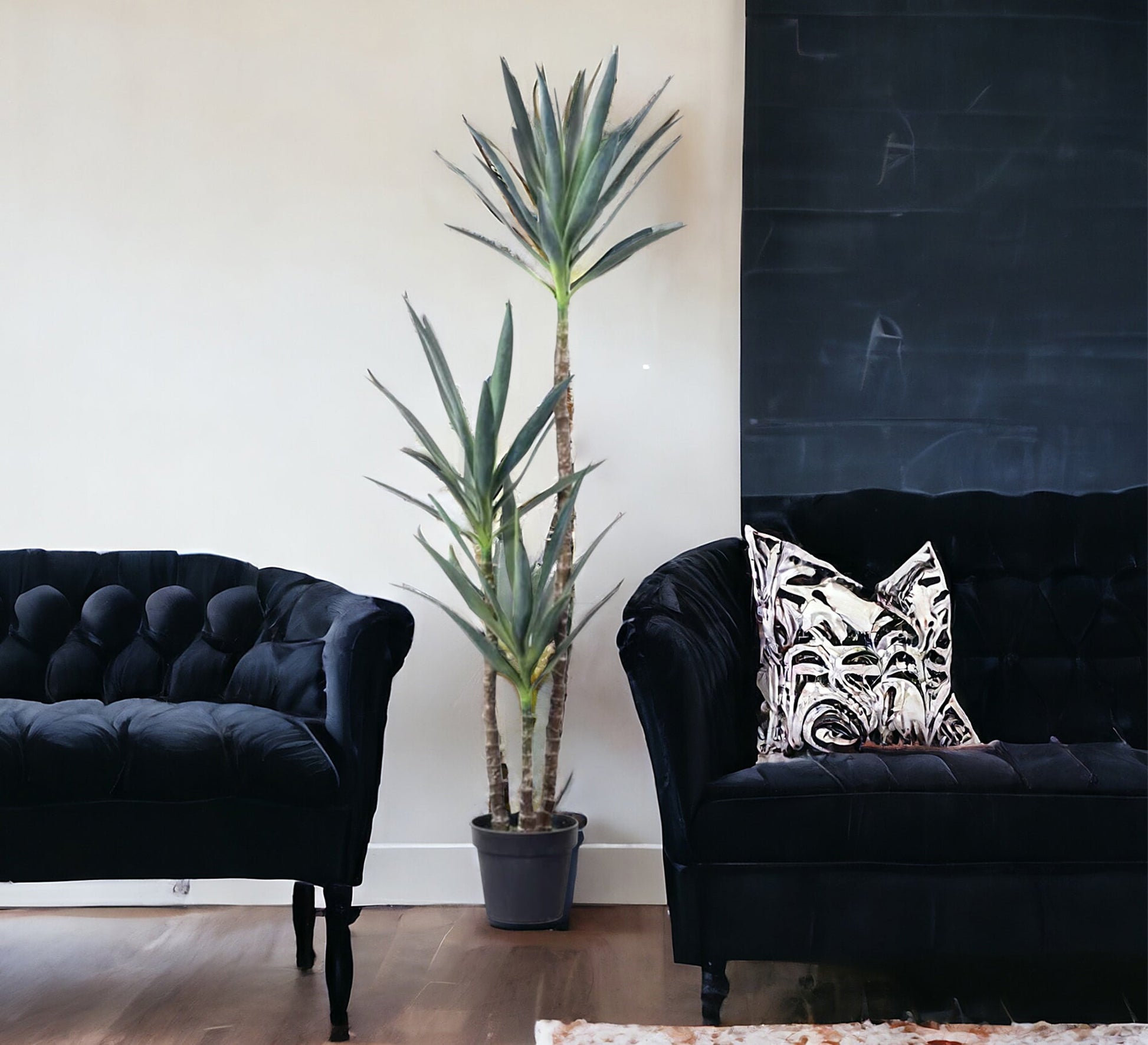 Artificial pot for yucca plant - Vitrine Furniture - Décor