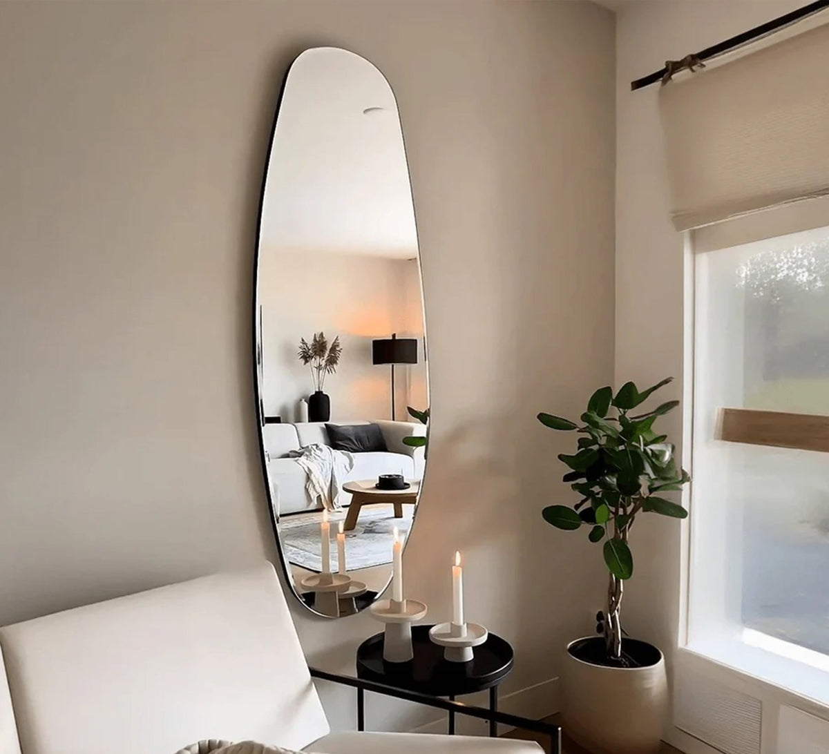Asymmetrical vertical mirror with a thin frame - Vitrine Furniture - Mirrors