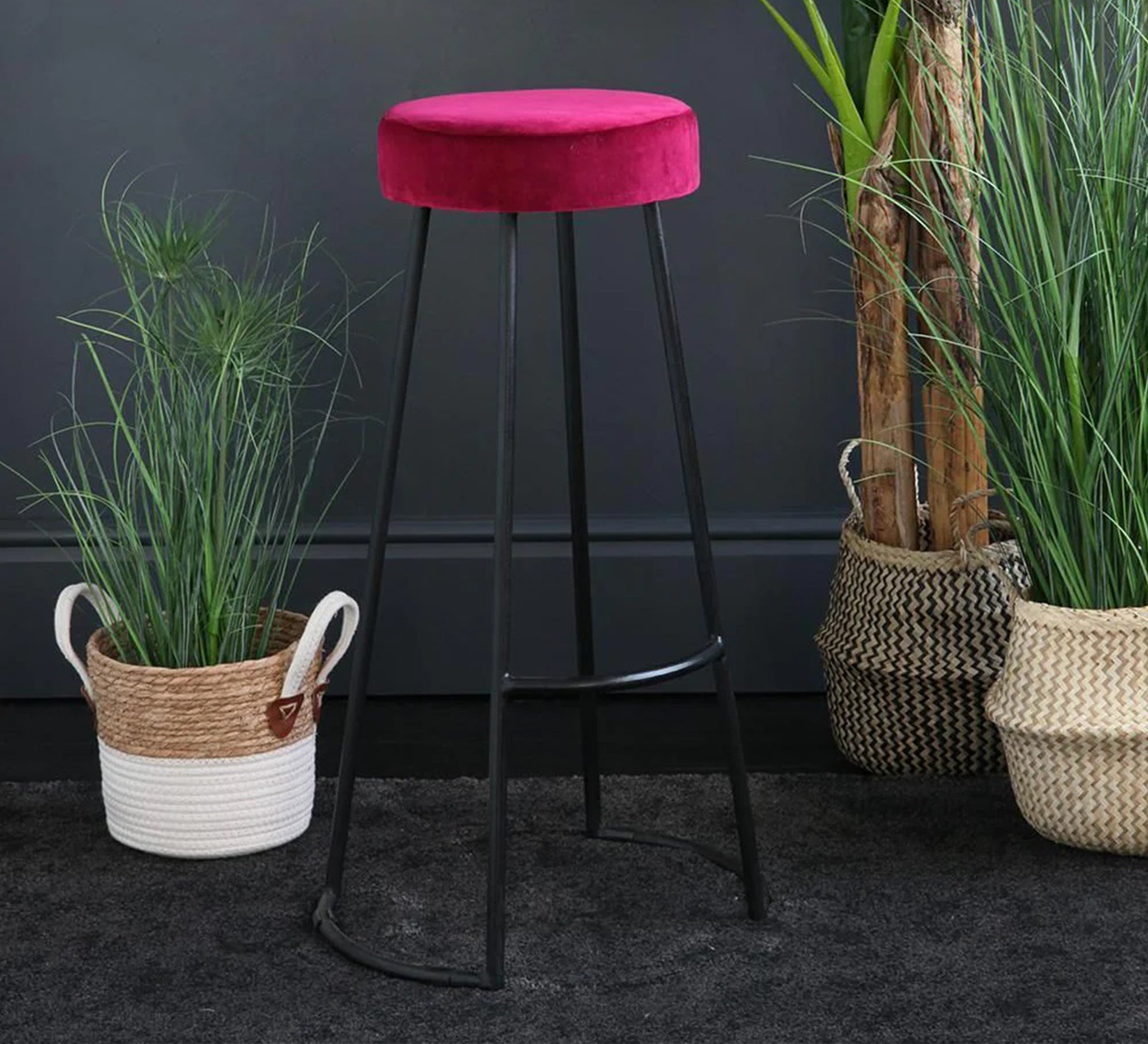 Bar stool with round seat - Vitrine Furniture - Furniture