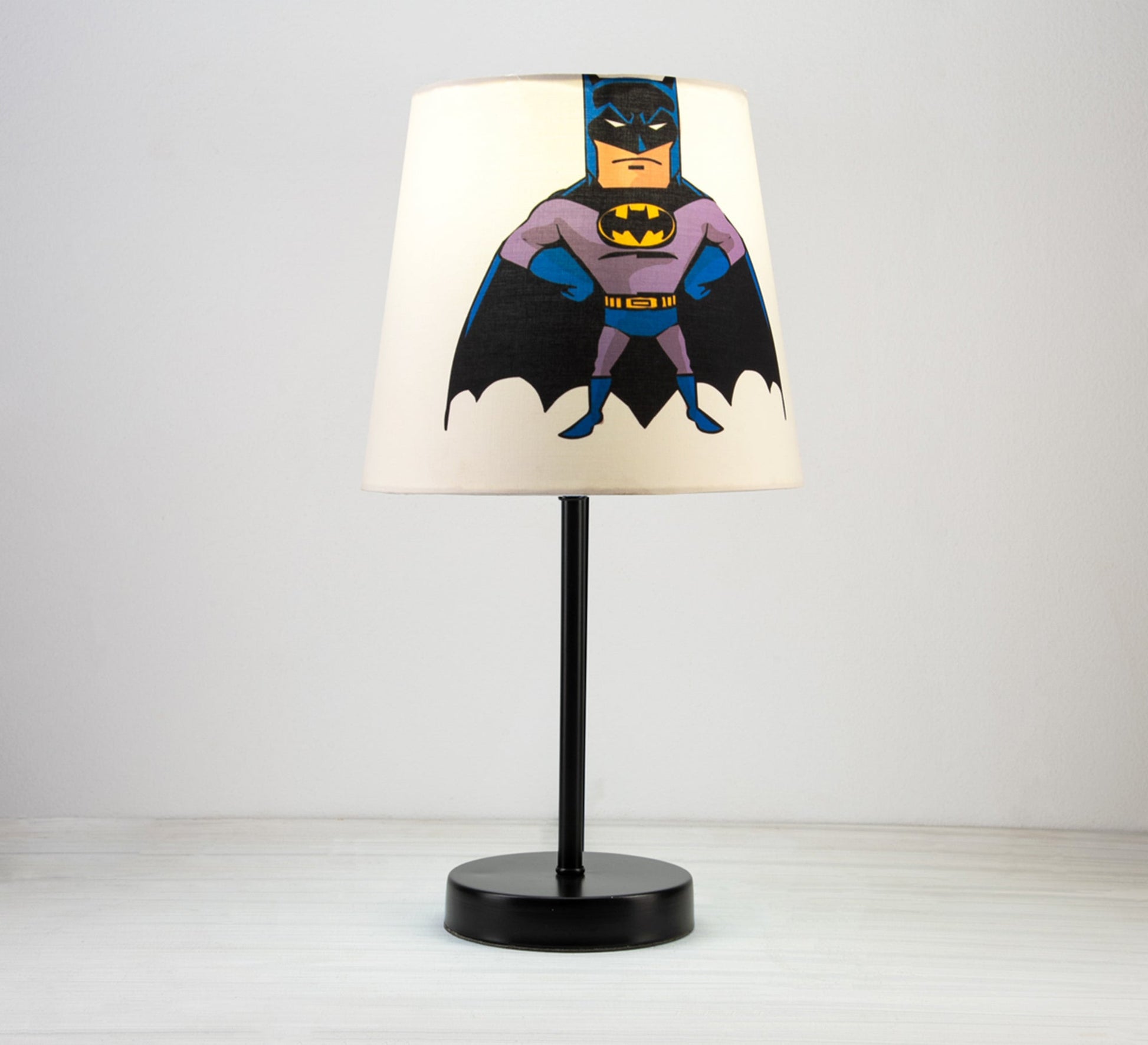 Batman Lamp: A superhero who lights up your night with a black base - Vitrine Furniture - Lighting