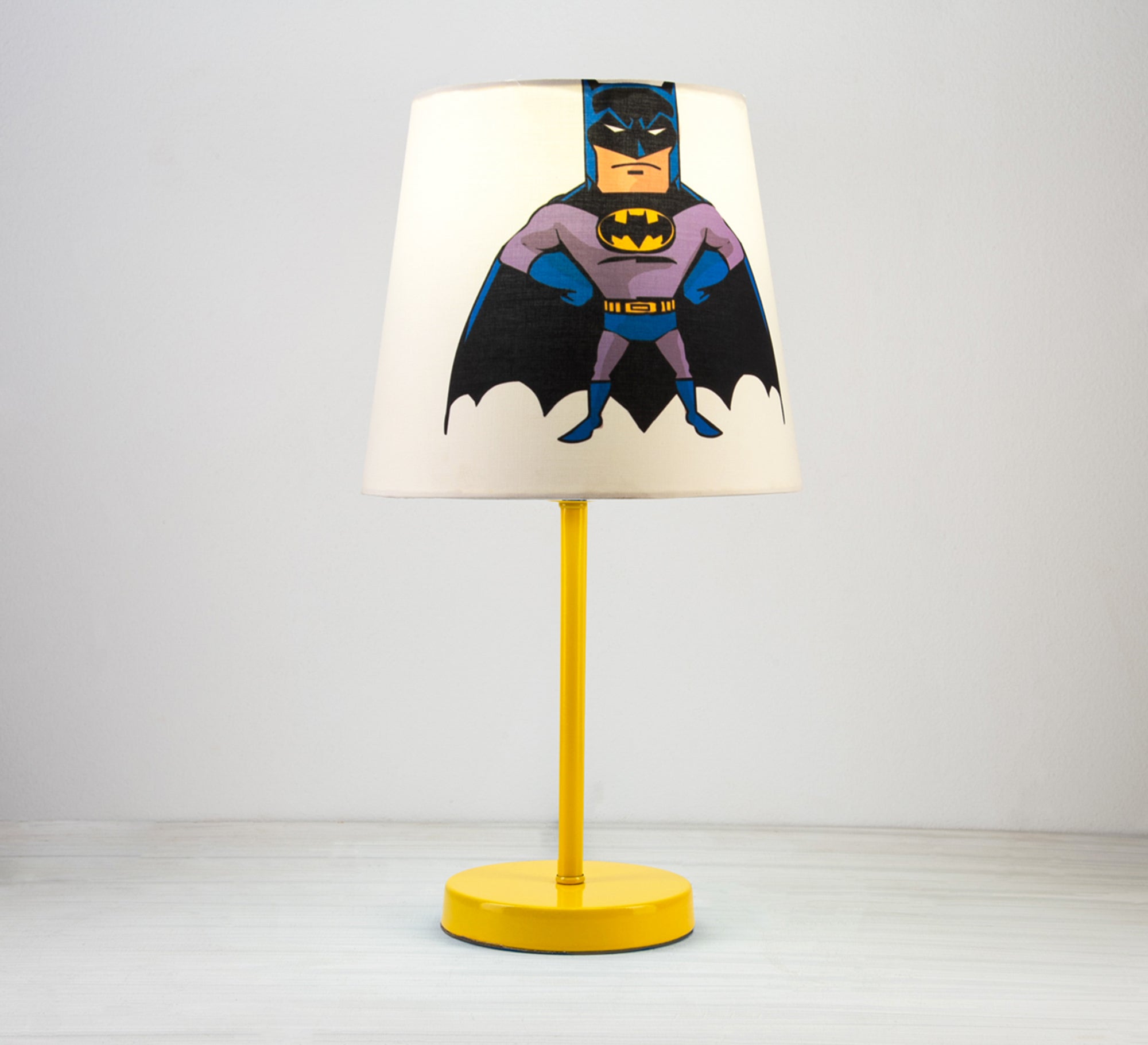 Batman Lamp: A superhero who lights up your night with a golden base - Vitrine Furniture - Lighting