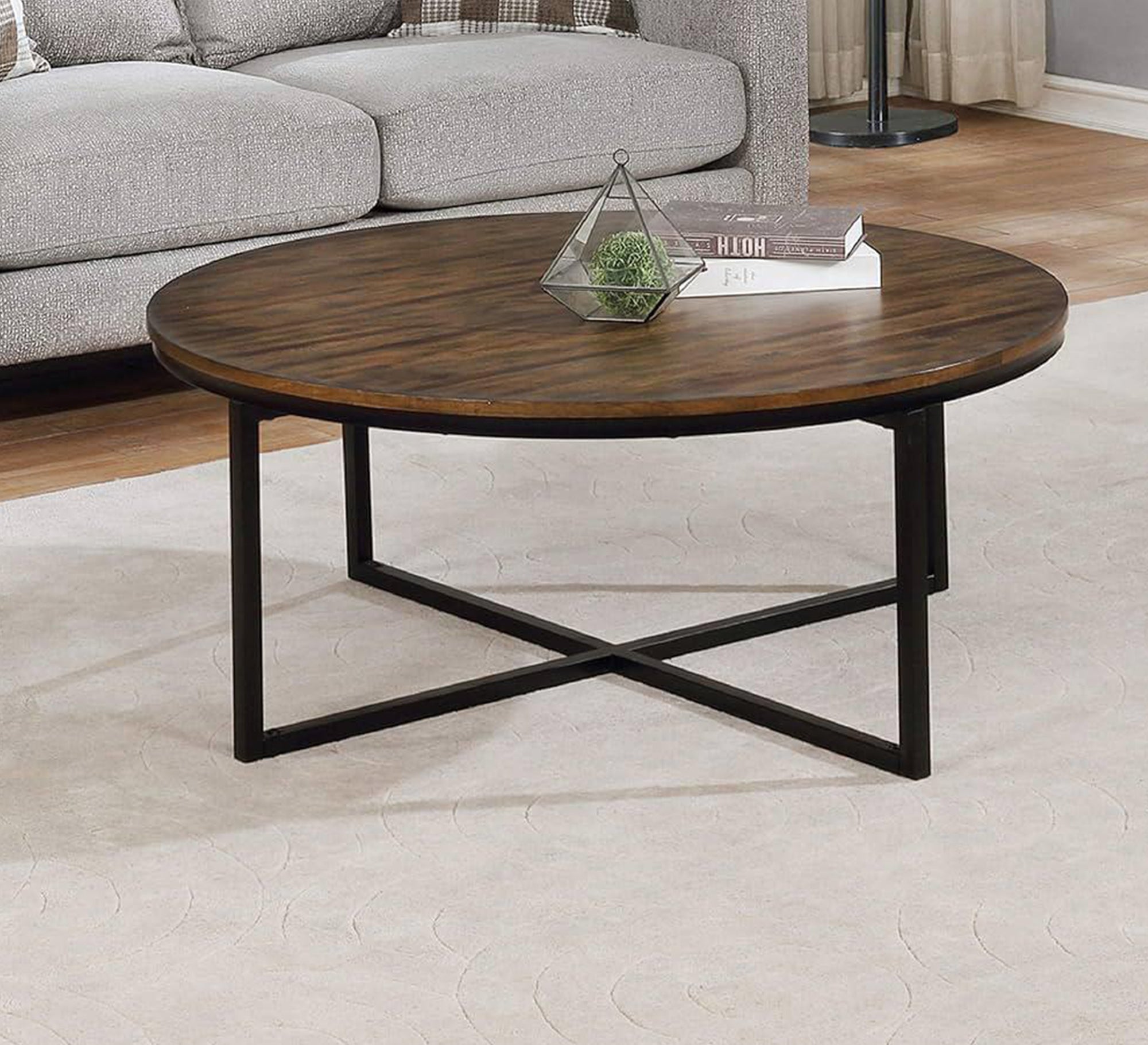 Beautiful round table - Vitrine Furniture - Furniture