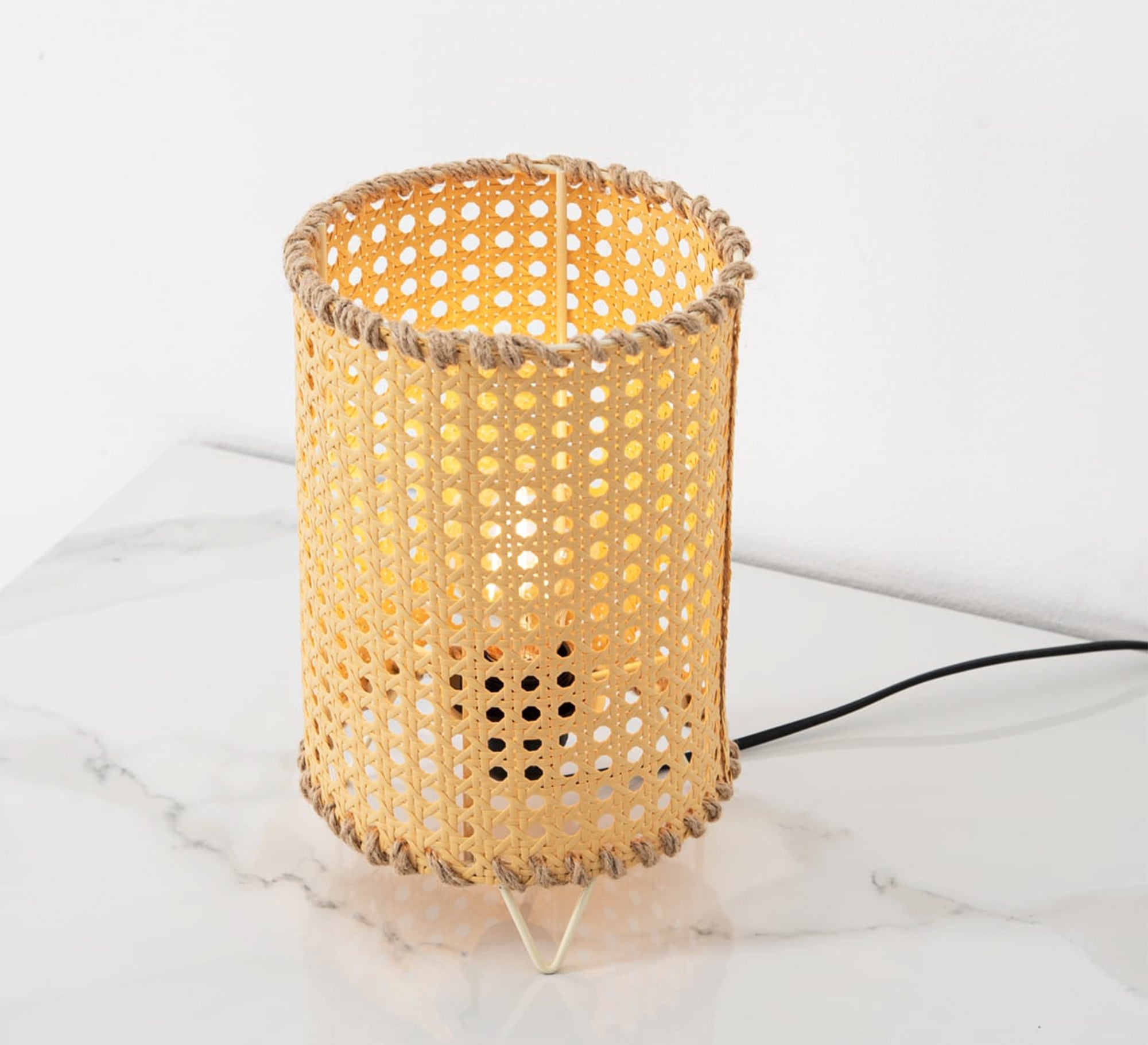 Beige cylindrical table lighting with a hollow grid pattern - Vitrine Furniture - Lighting