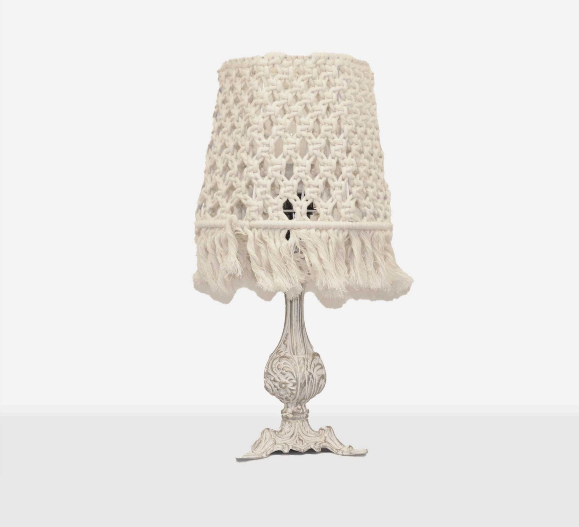 Beige macrame table lamp with ornate base - Vitrine Furniture - Lighting
