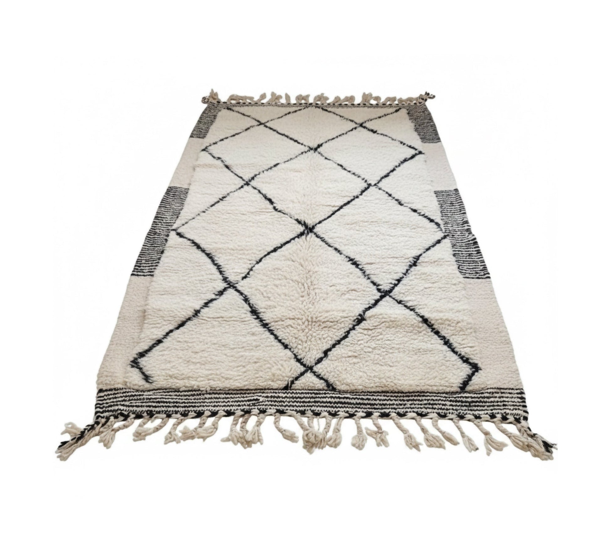 Beige rustic rug with horizontal diamond patterns and stripes - Vitrine Furniture - Accessories