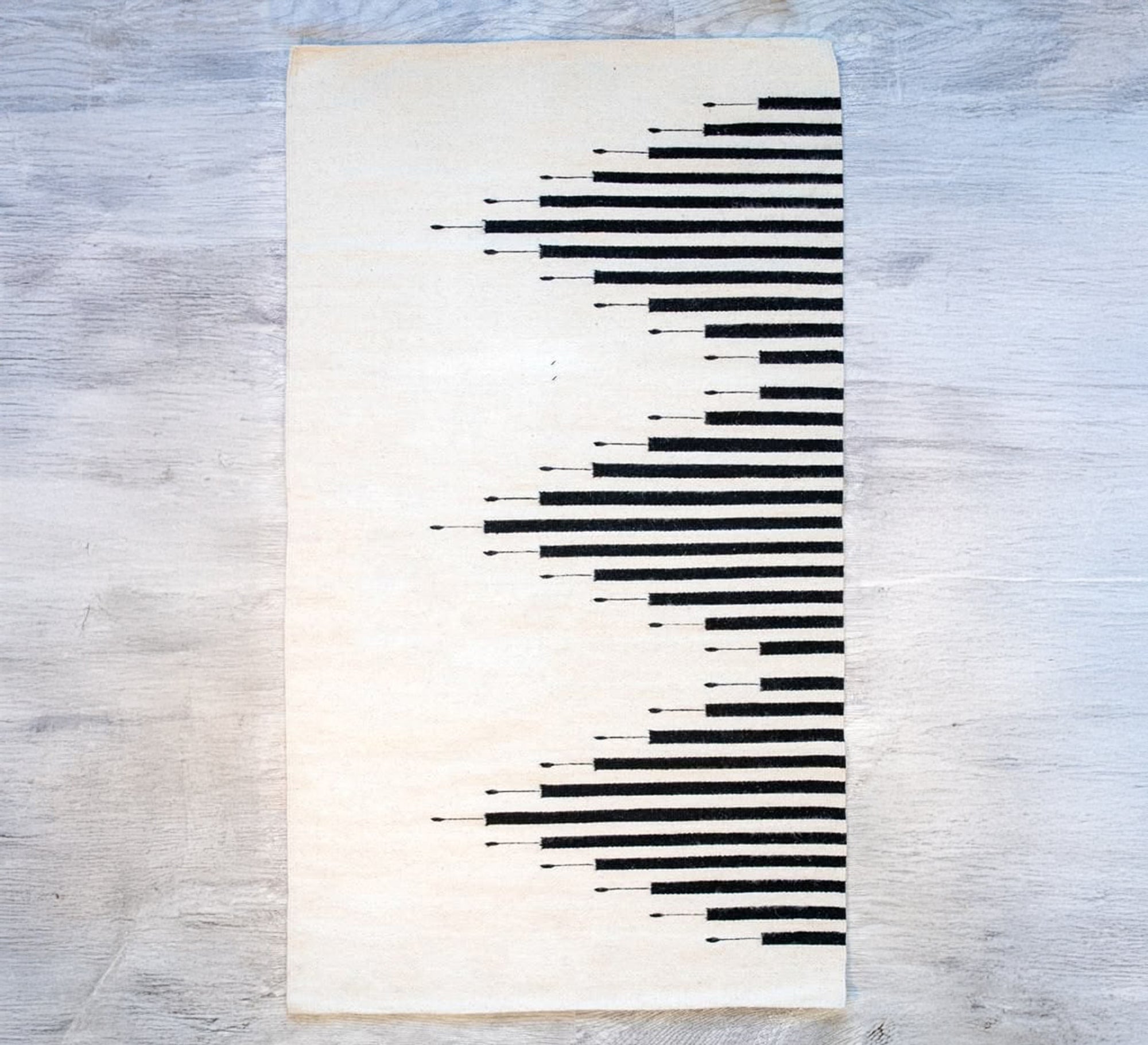 Black and white horizontal stripes rug - Vitrine Furniture - Accessories